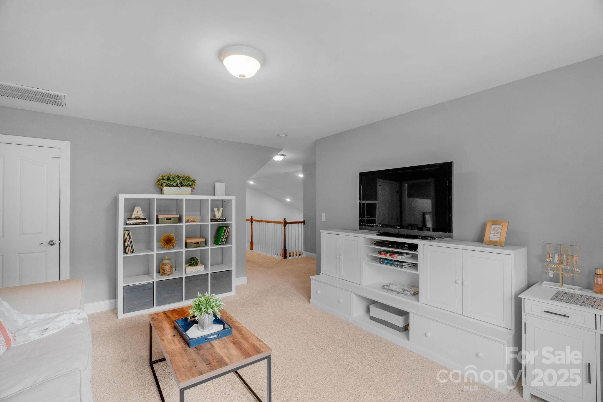 5044 Dockside Court