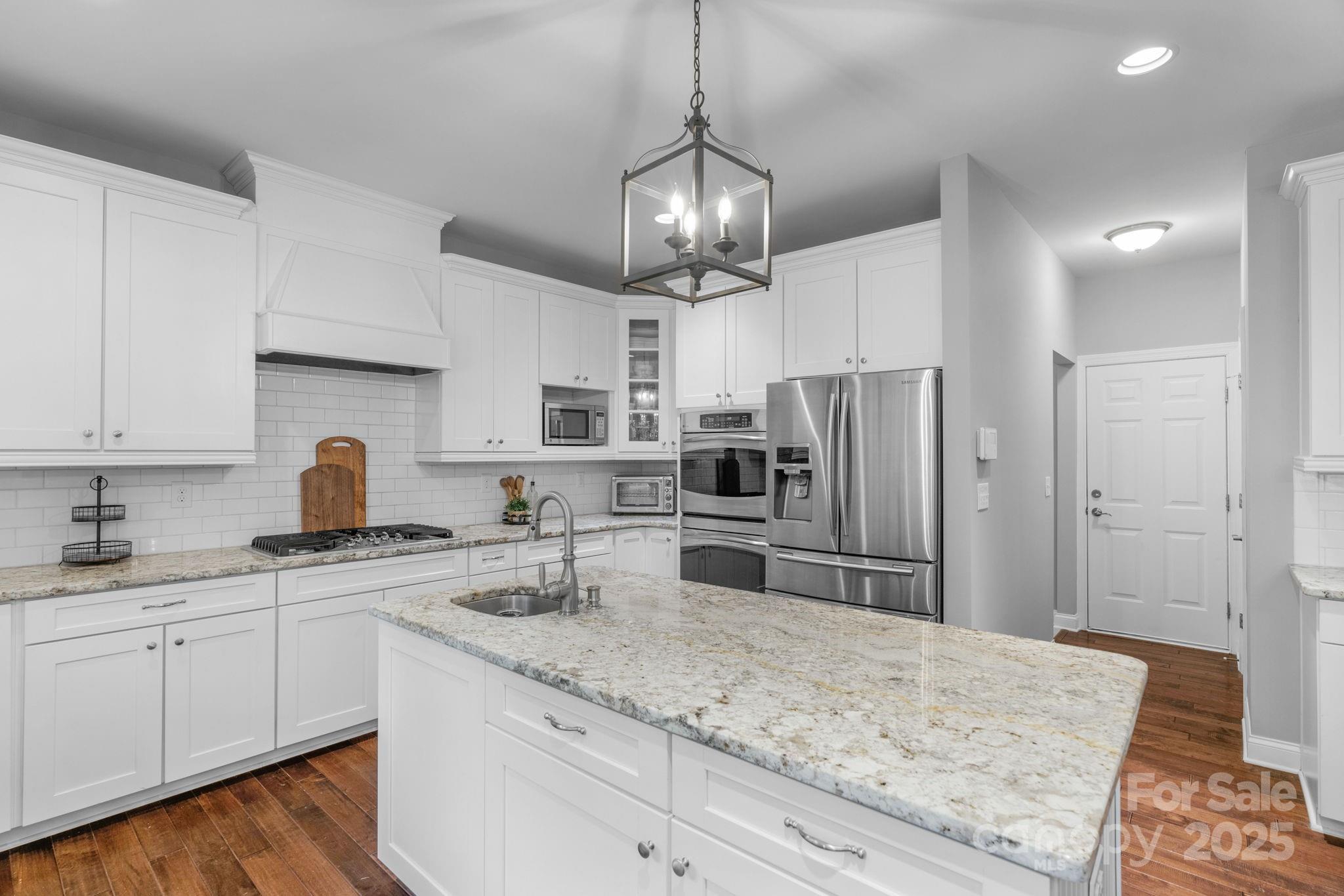 5044 Dockside Court