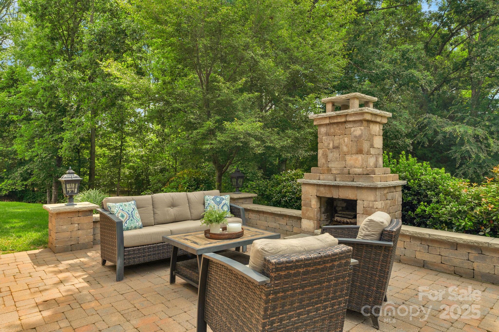 5044 Dockside Court