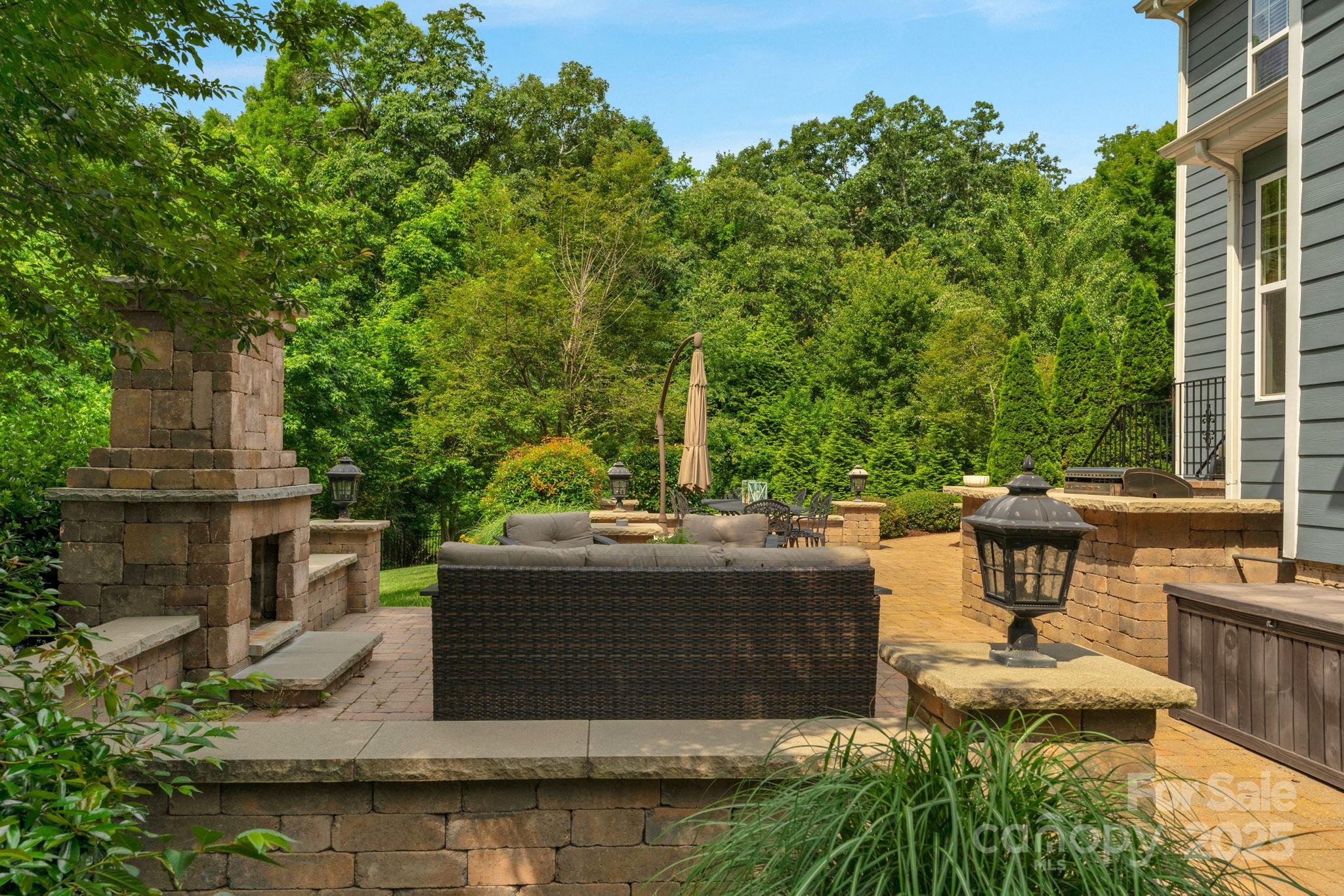5044 Dockside Court