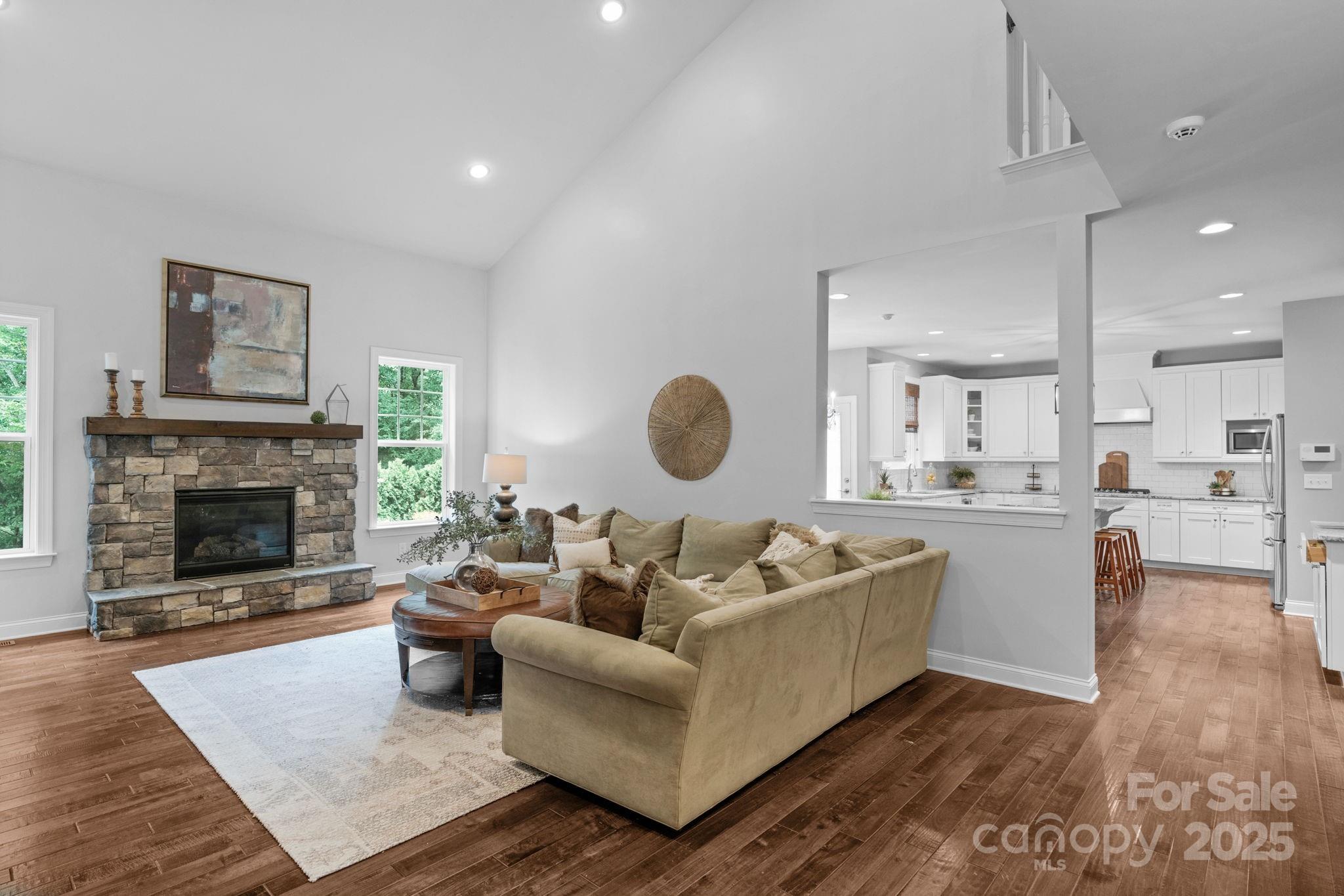 5044 Dockside Court