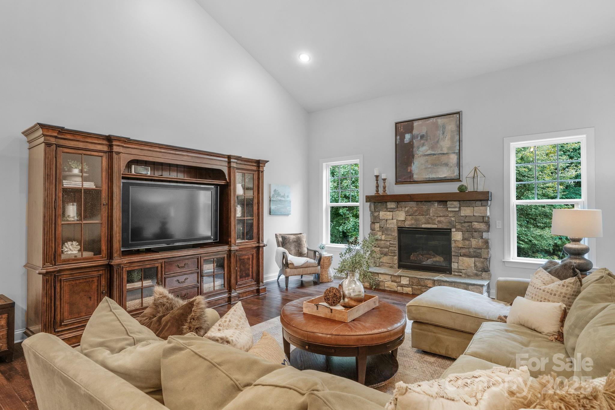 5044 Dockside Court