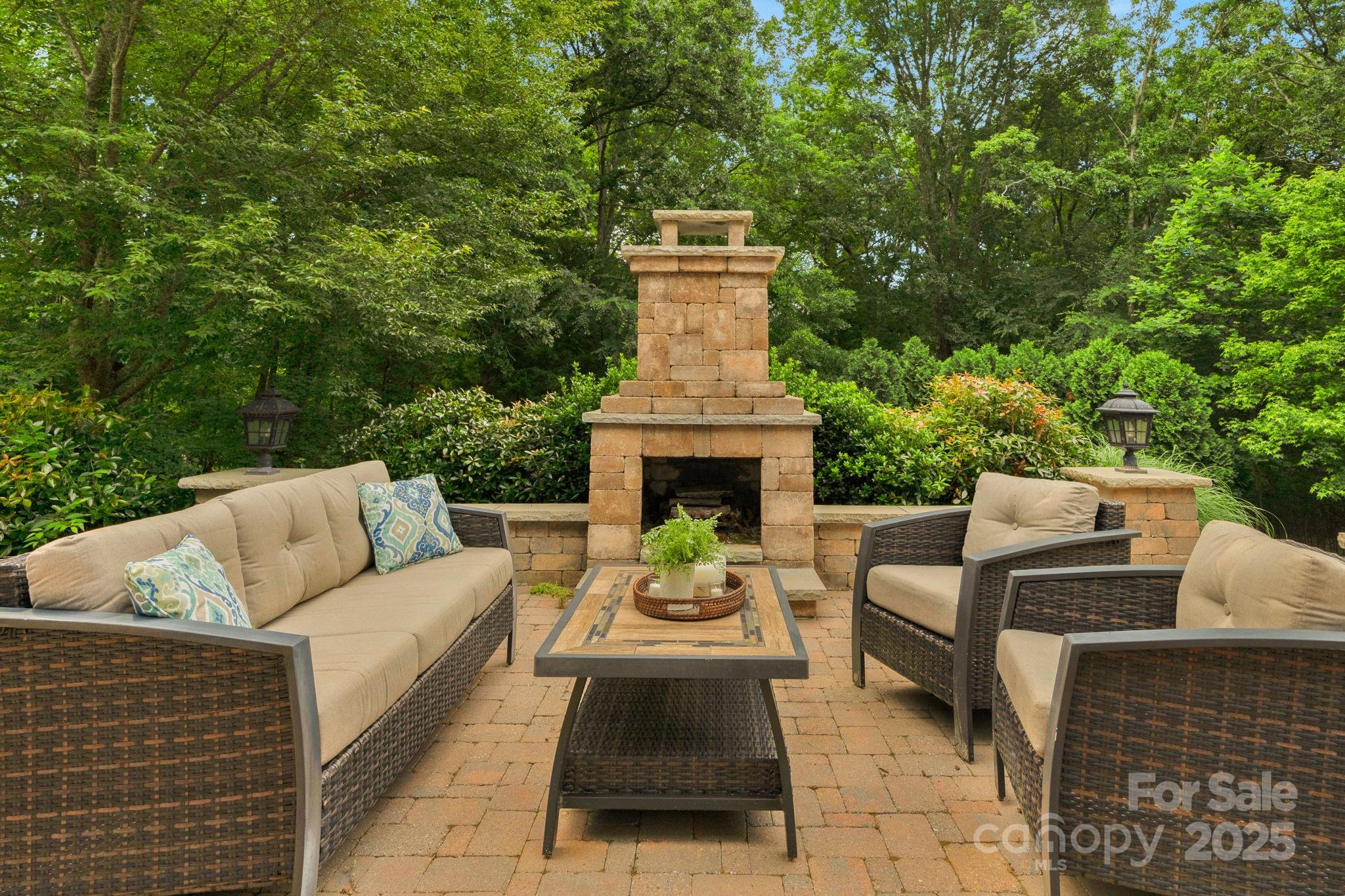 5044 Dockside Court