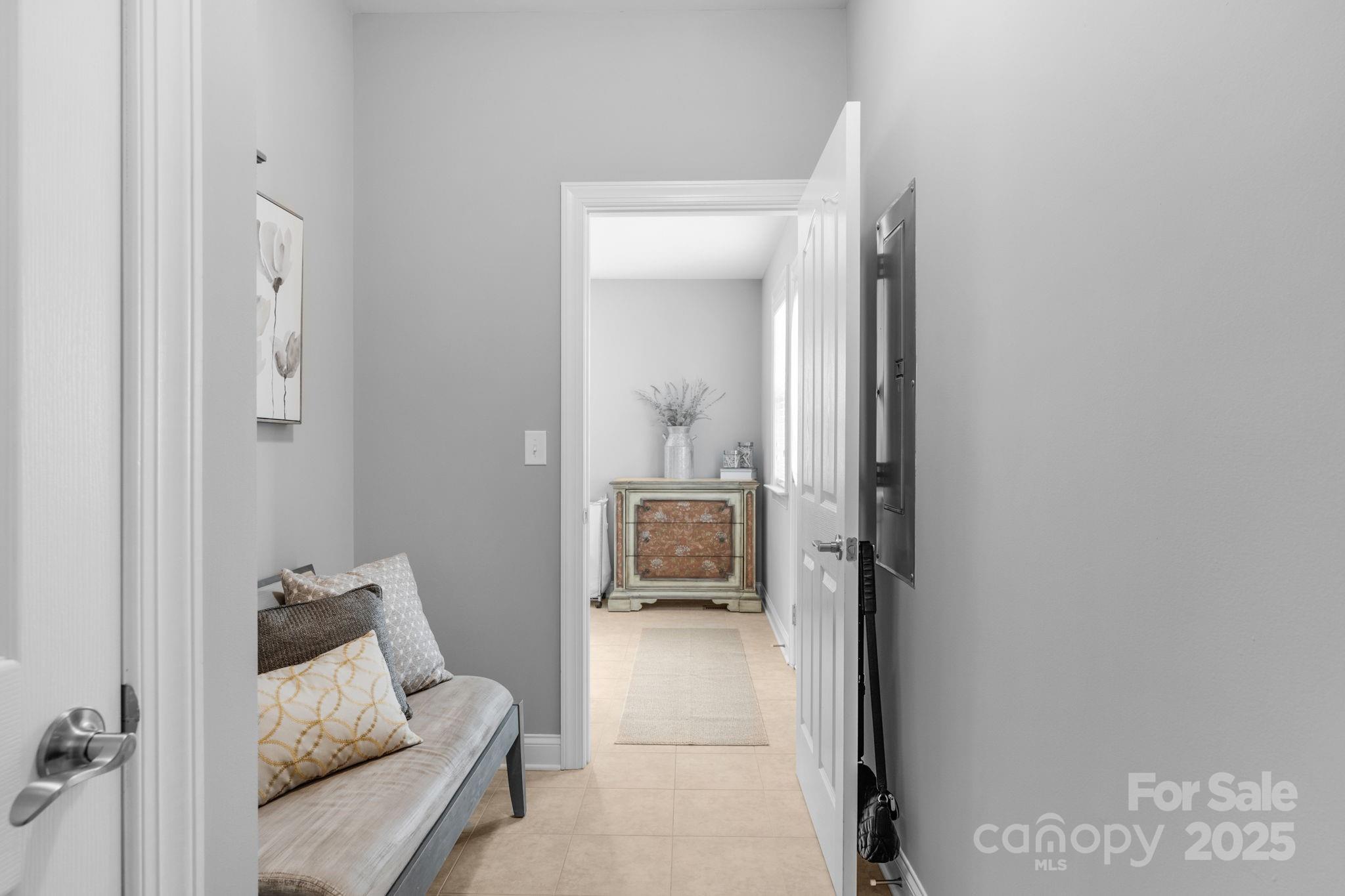 5044 Dockside Court