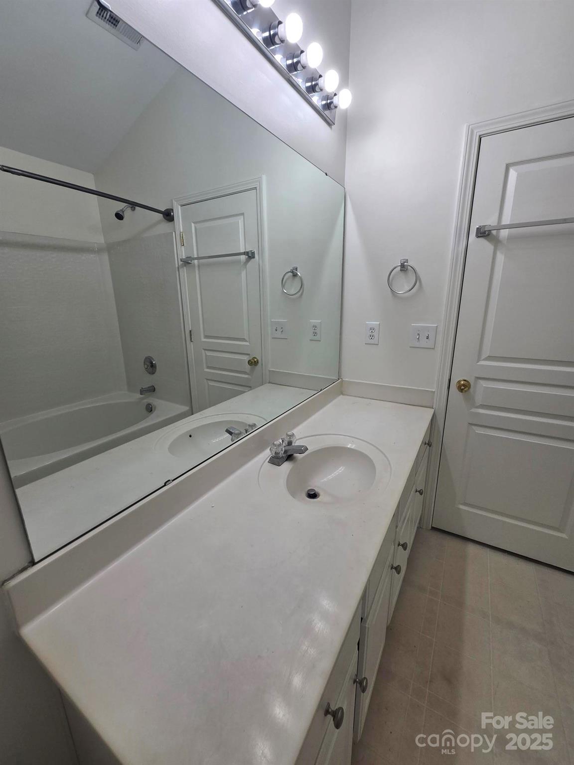 2924 Sedona Place
