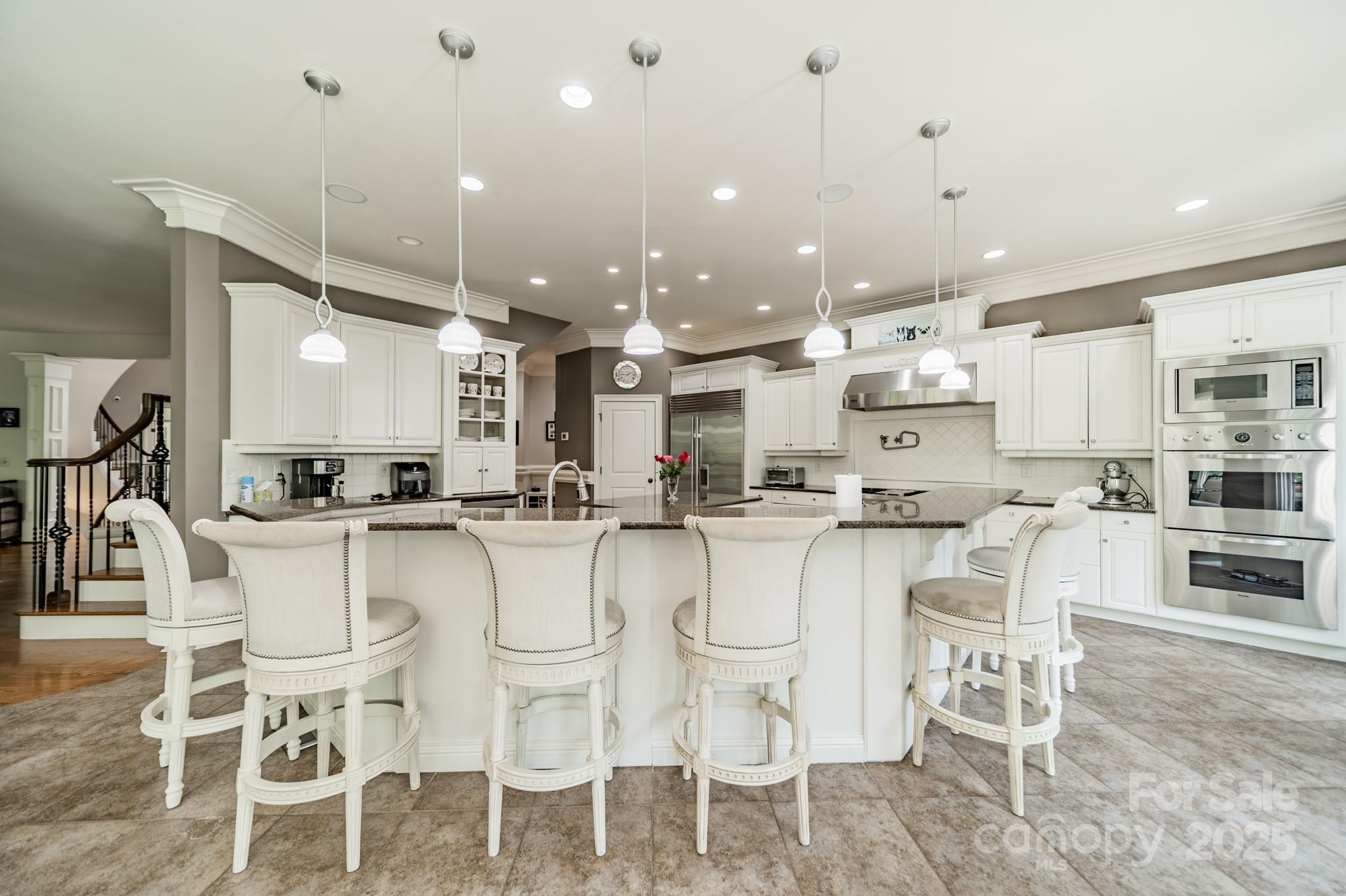 1032 Seminole Drive