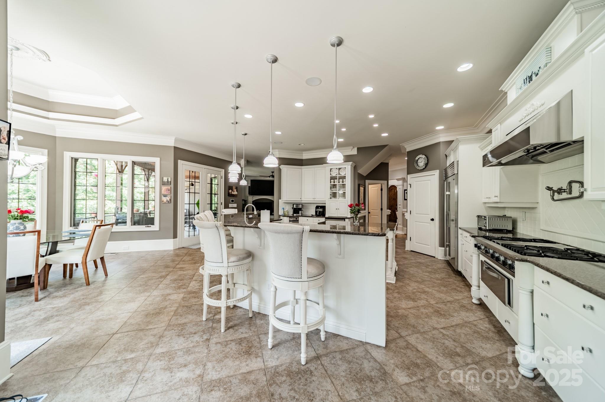 1032 Seminole Drive