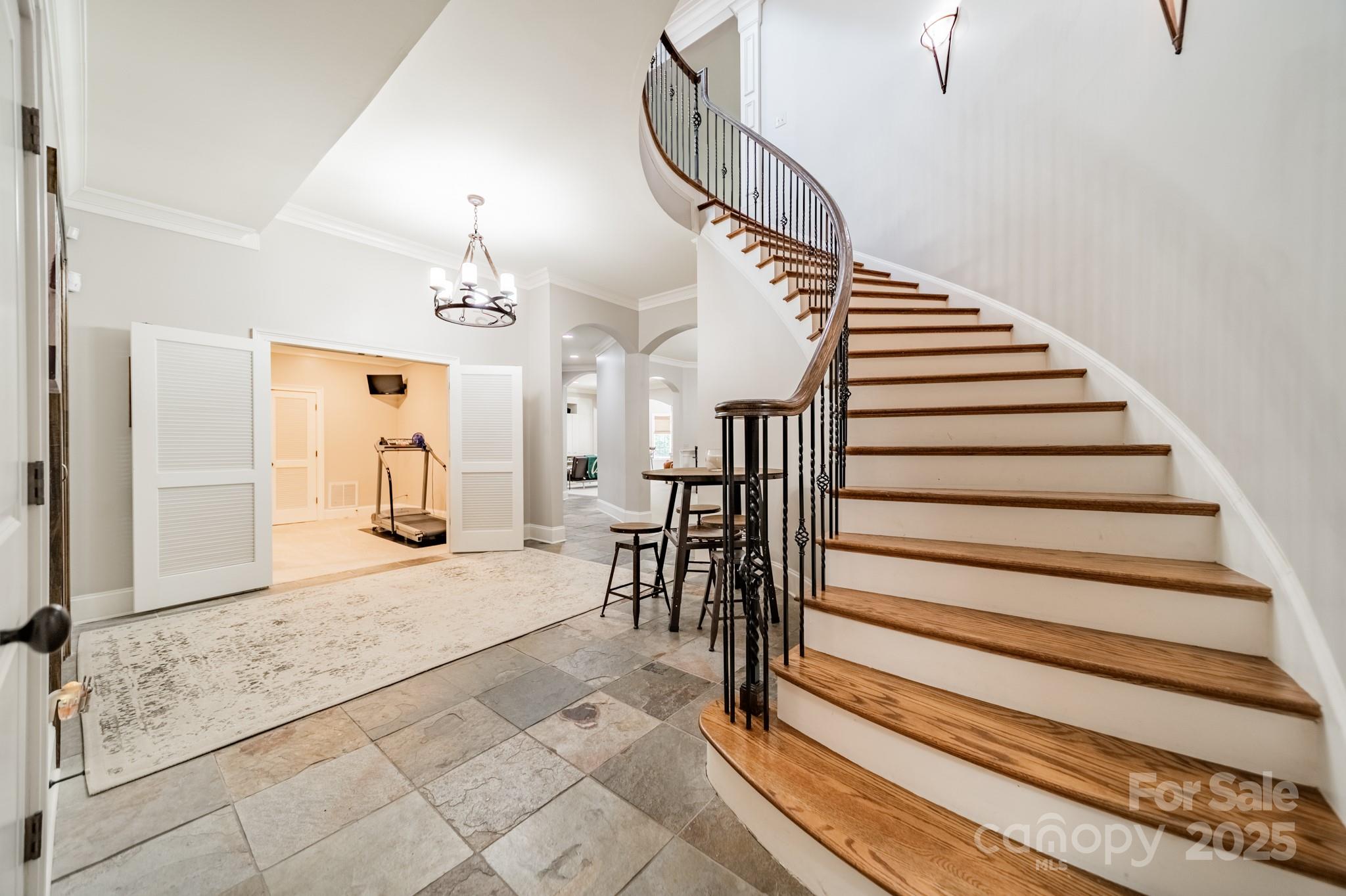 1032 Seminole Drive