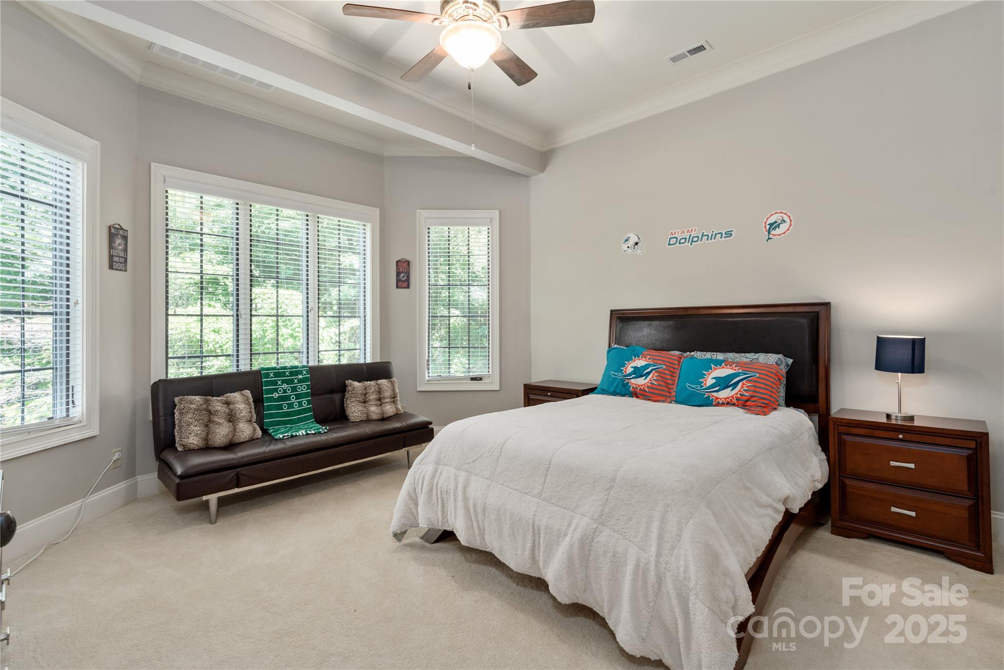 1032 Seminole Drive