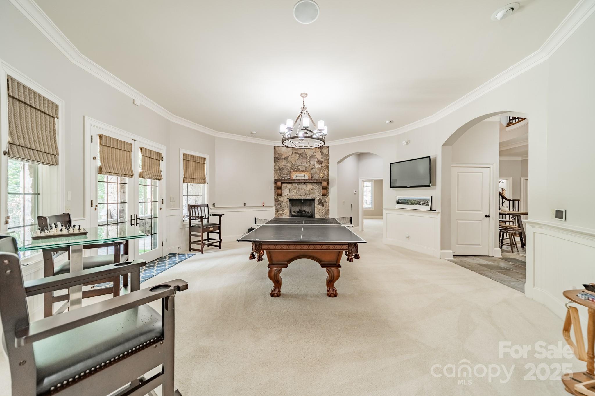 1032 Seminole Drive