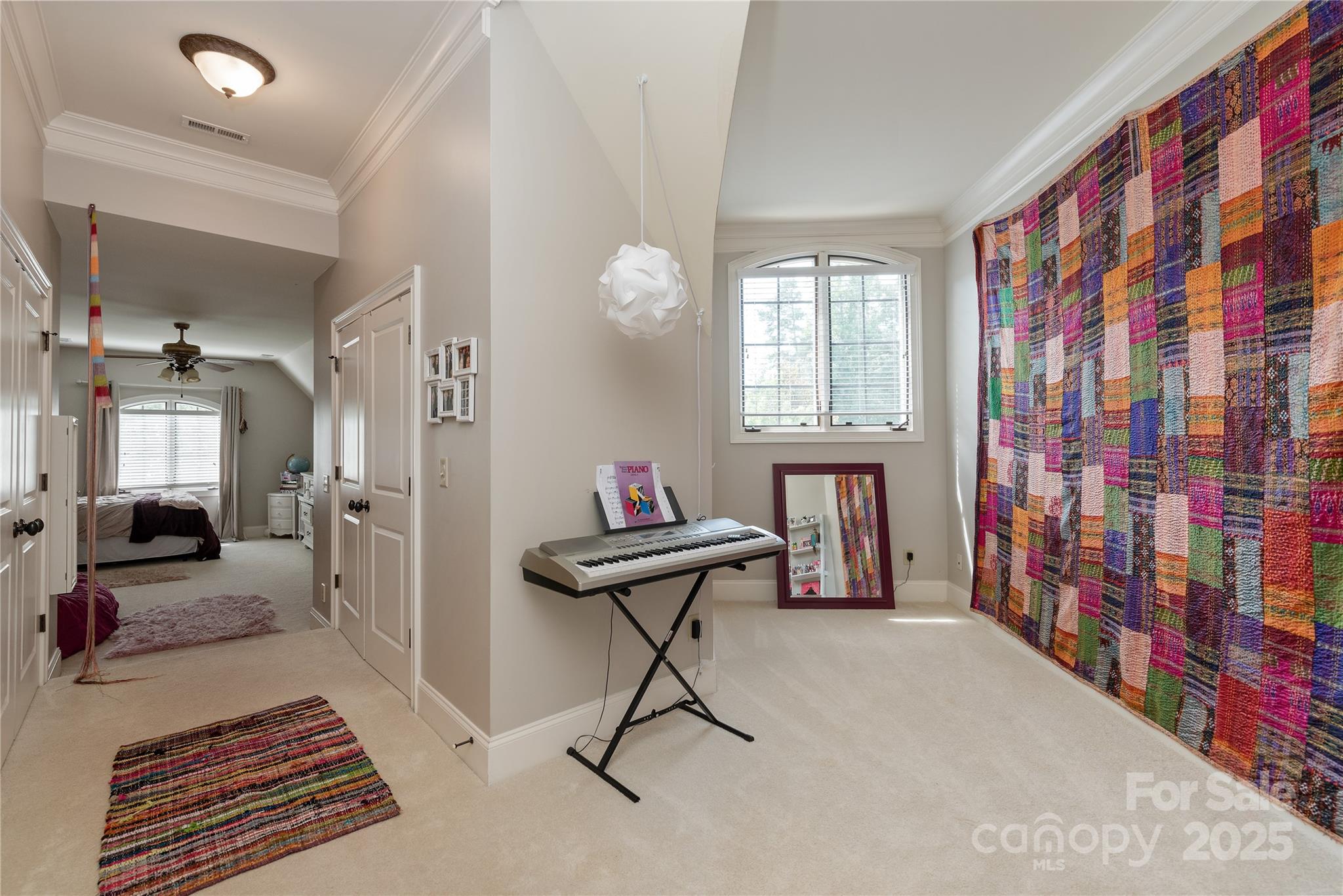 1032 Seminole Drive