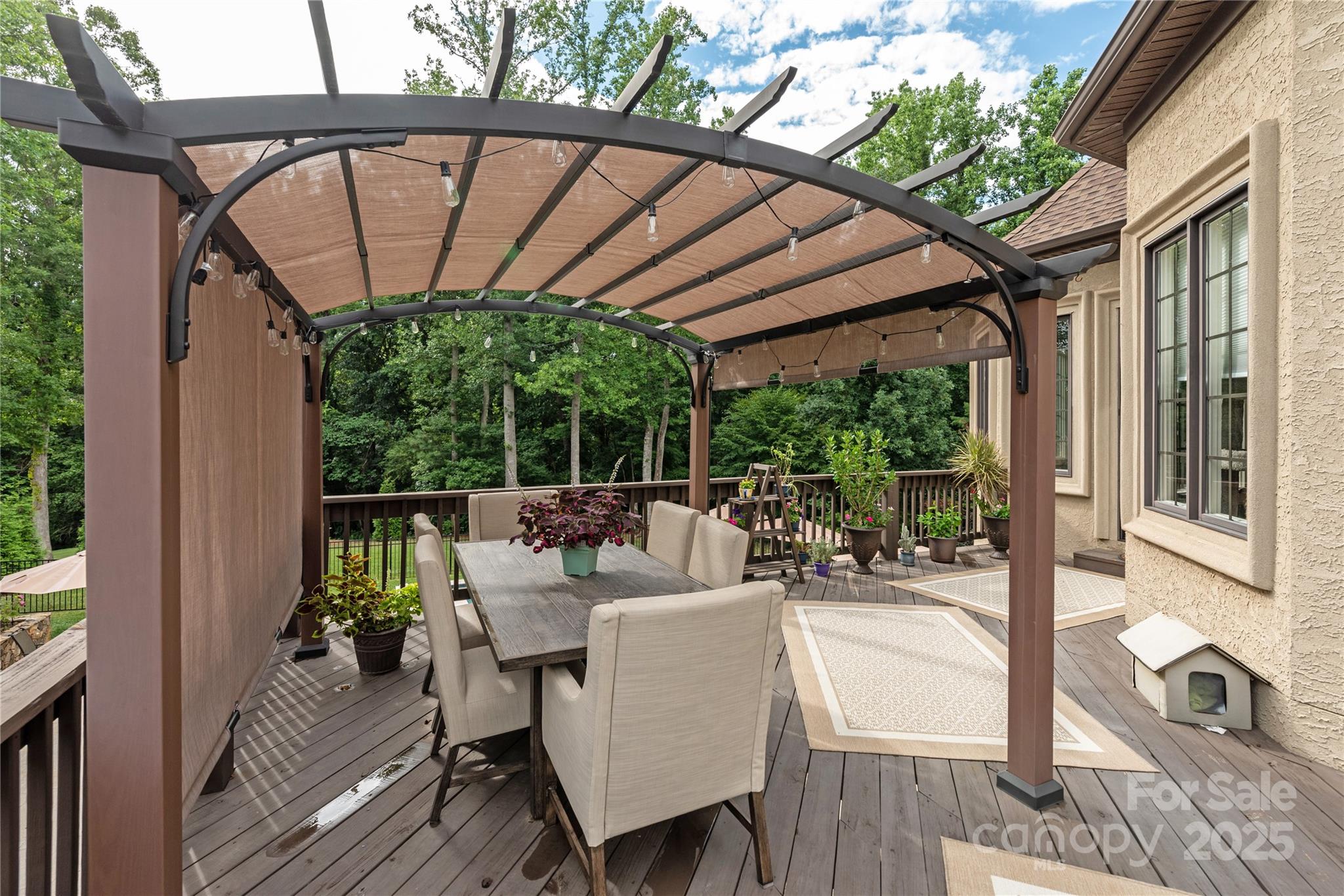 1032 Seminole Drive