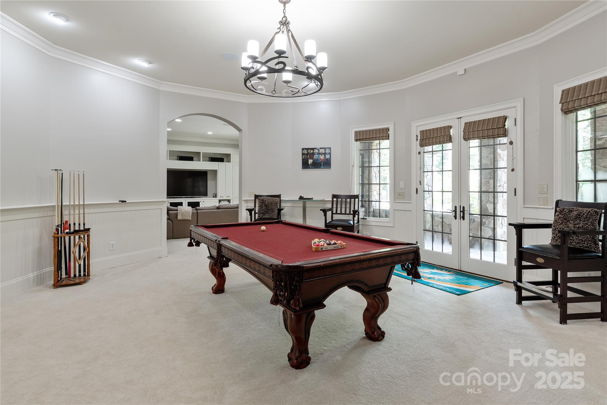 1032 Seminole Drive