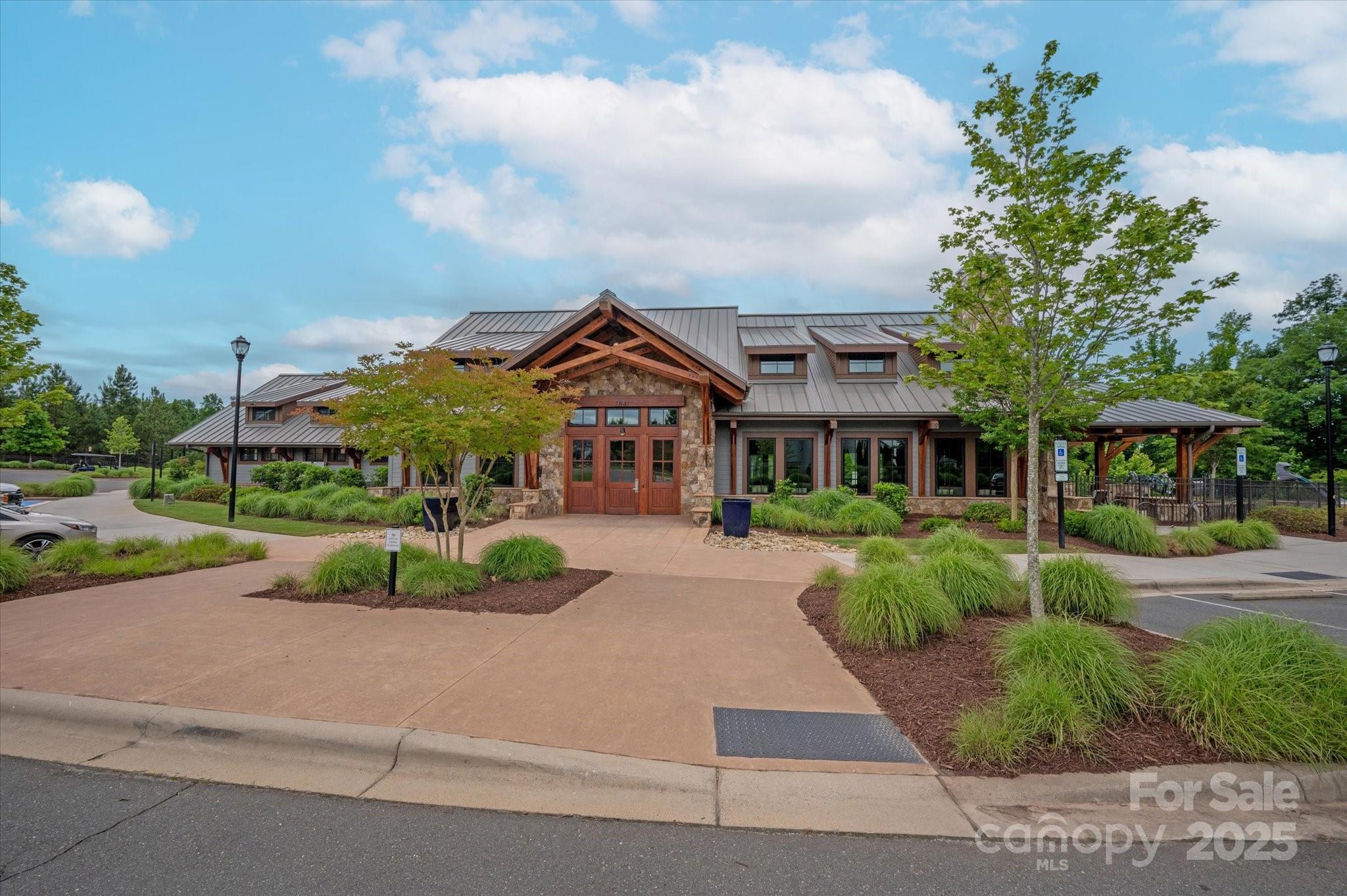 1244 Weir Court