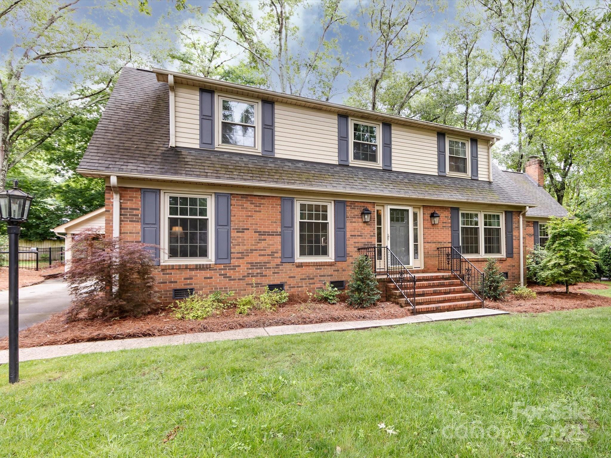 6941 Queensberry Drive
