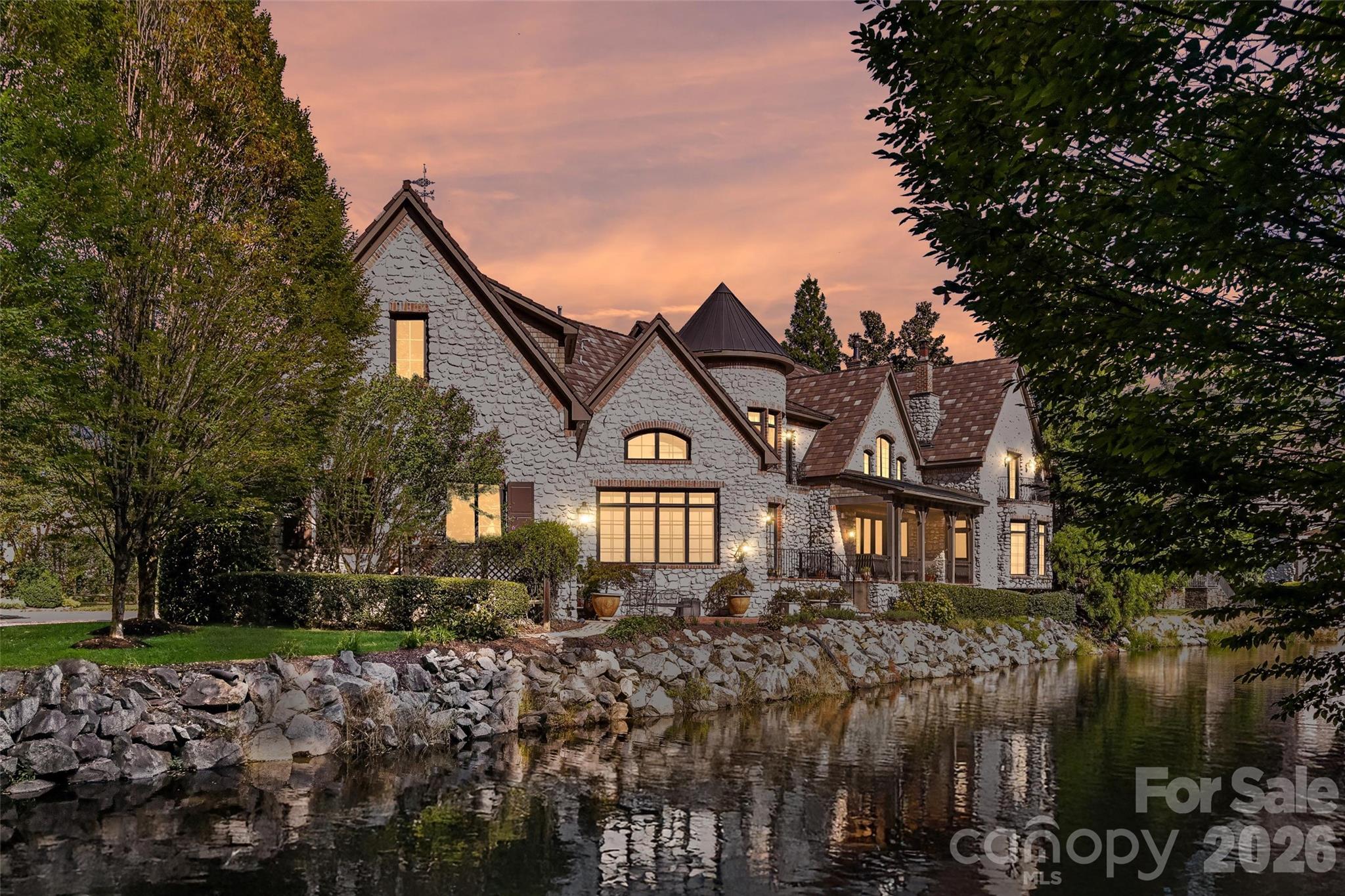 2240 La Maison Drive