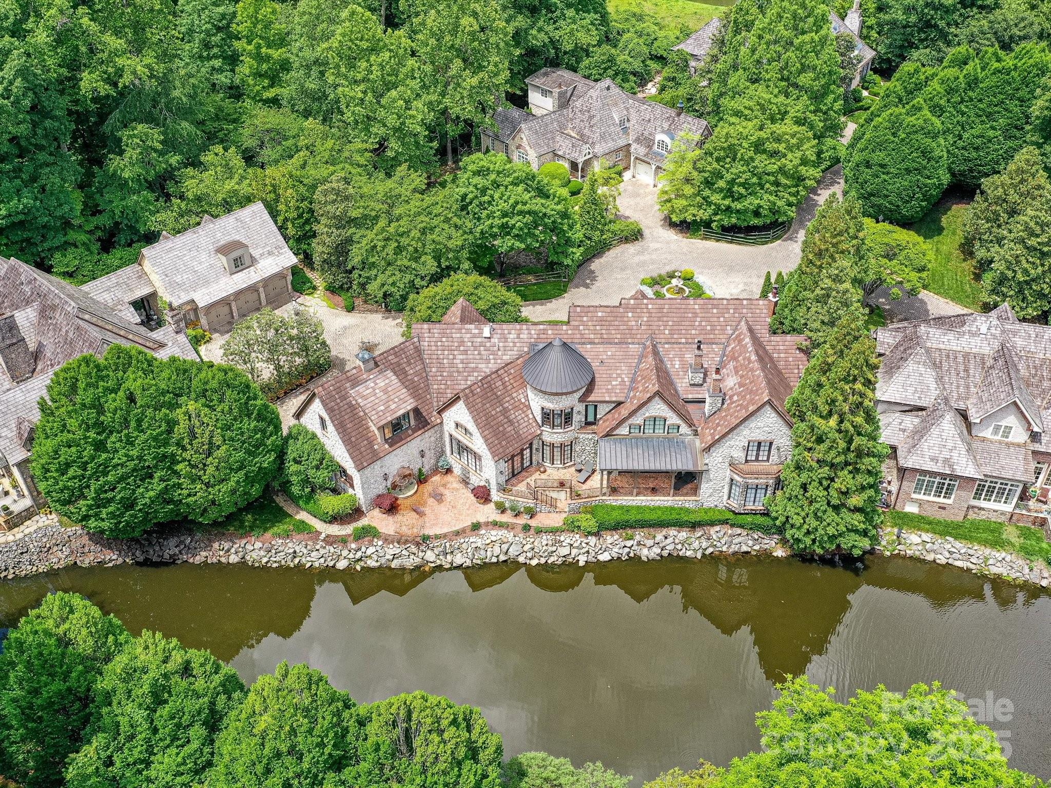 2240 La Maison Drive