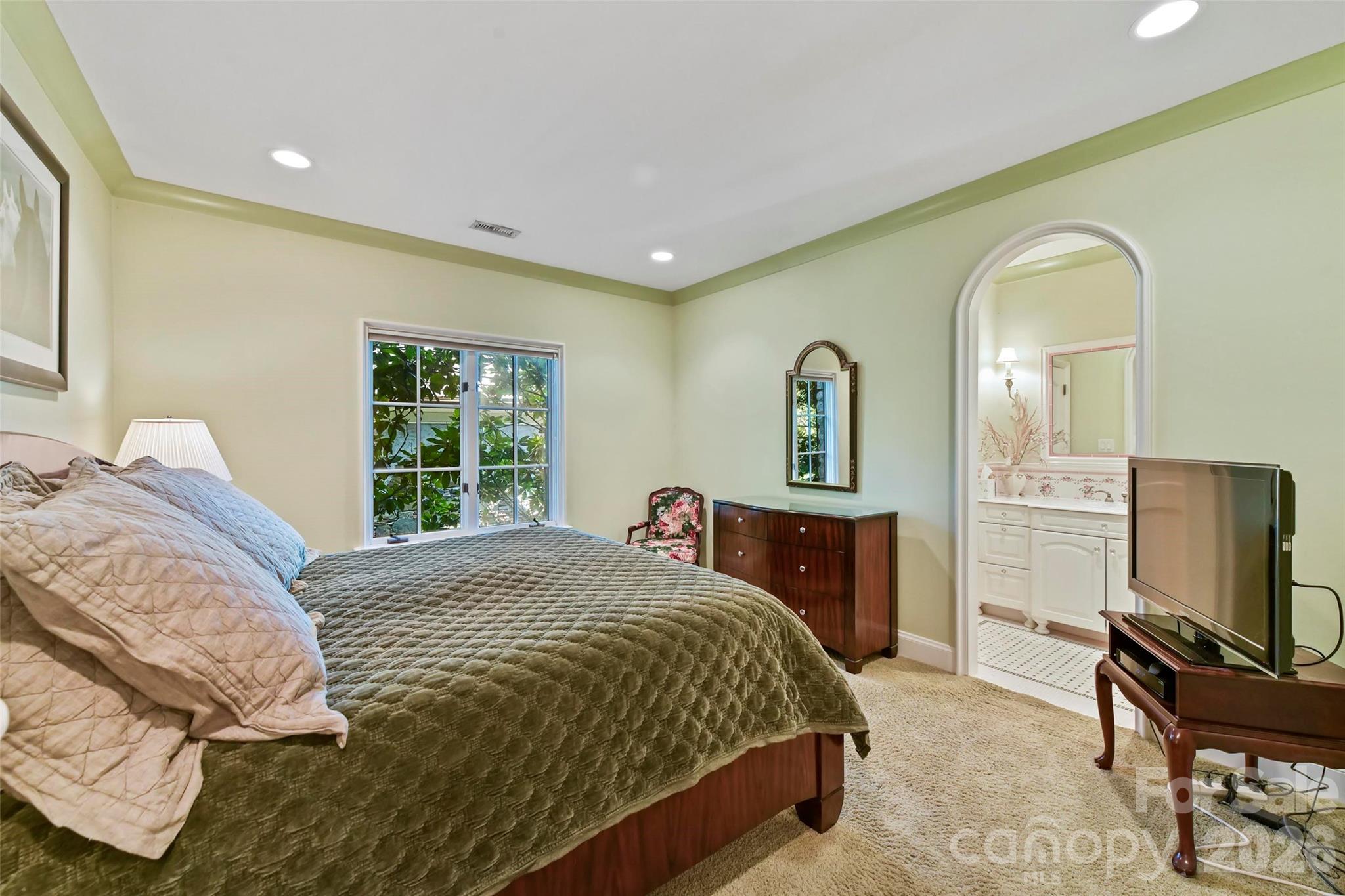 2240 La Maison Drive