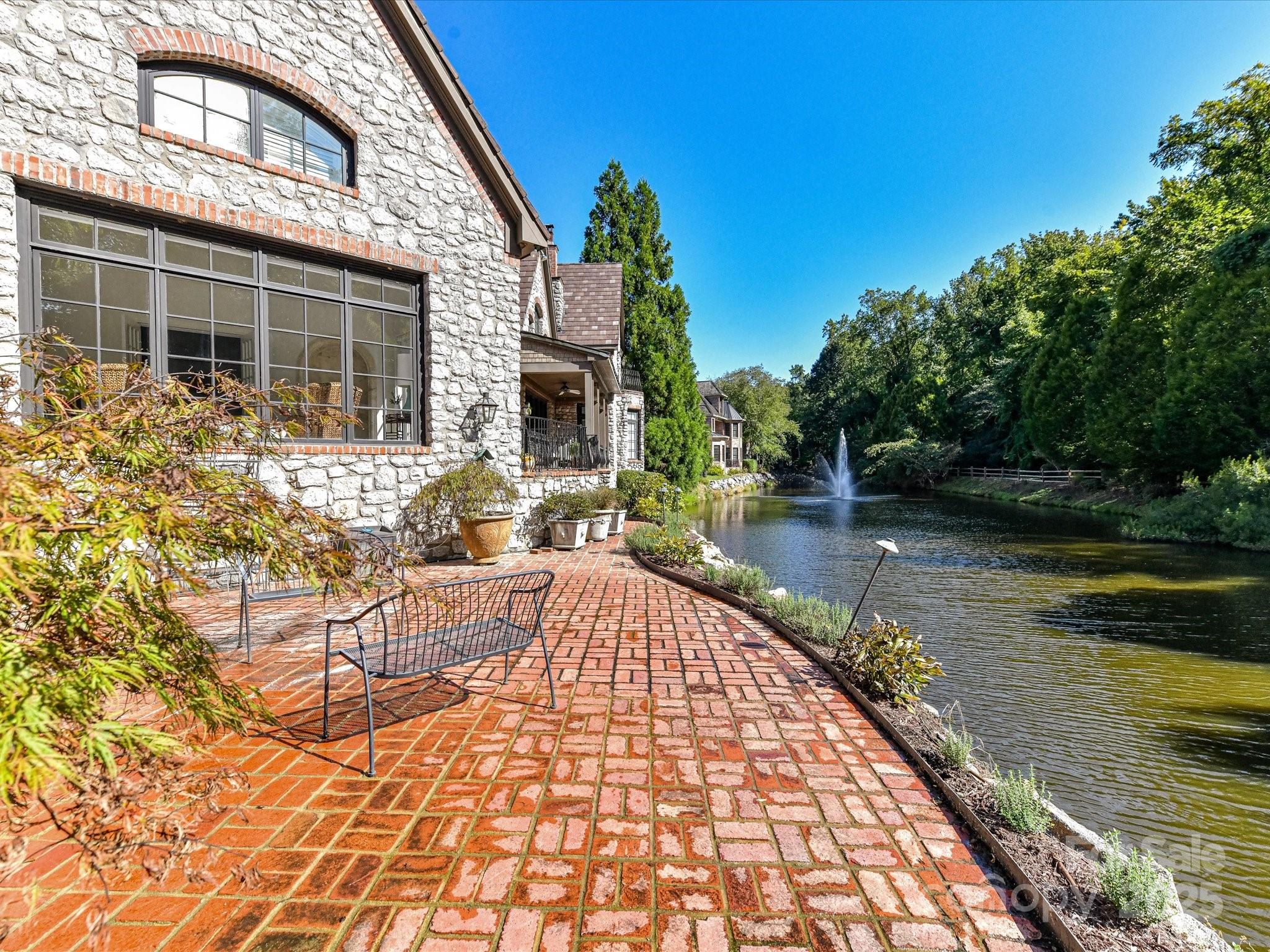 2240 La Maison Drive