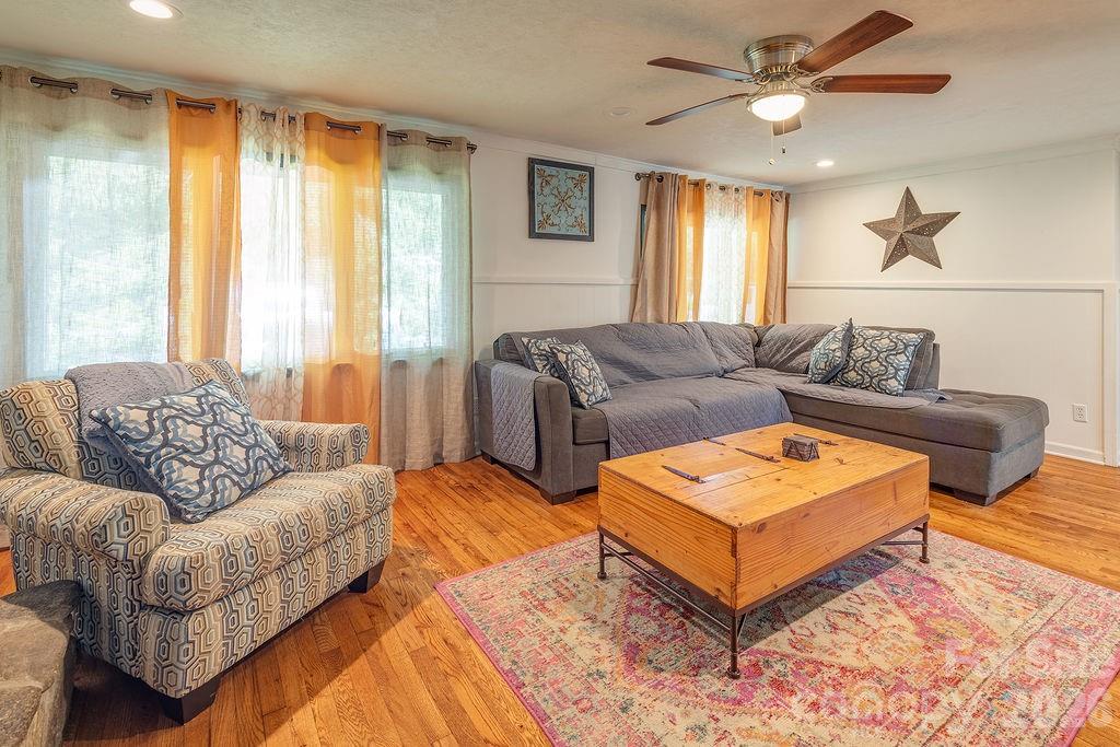 2143 Pisgah Highway