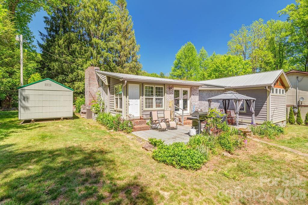 2143 Pisgah Highway