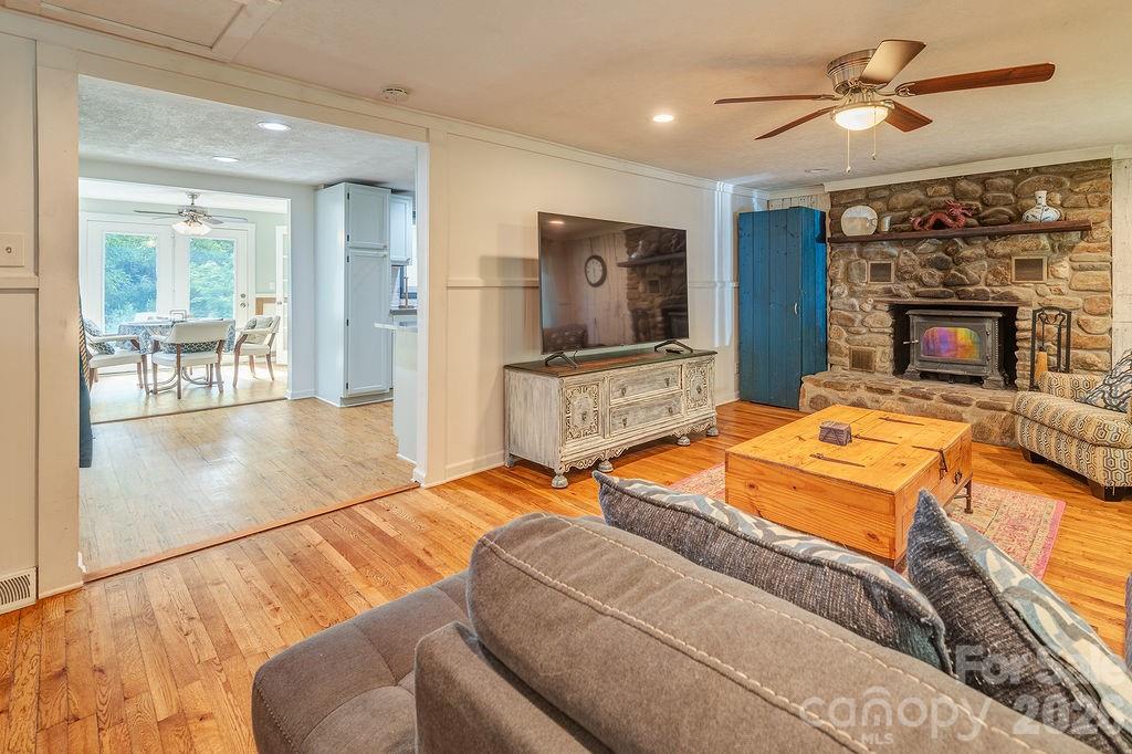 2143 Pisgah Highway