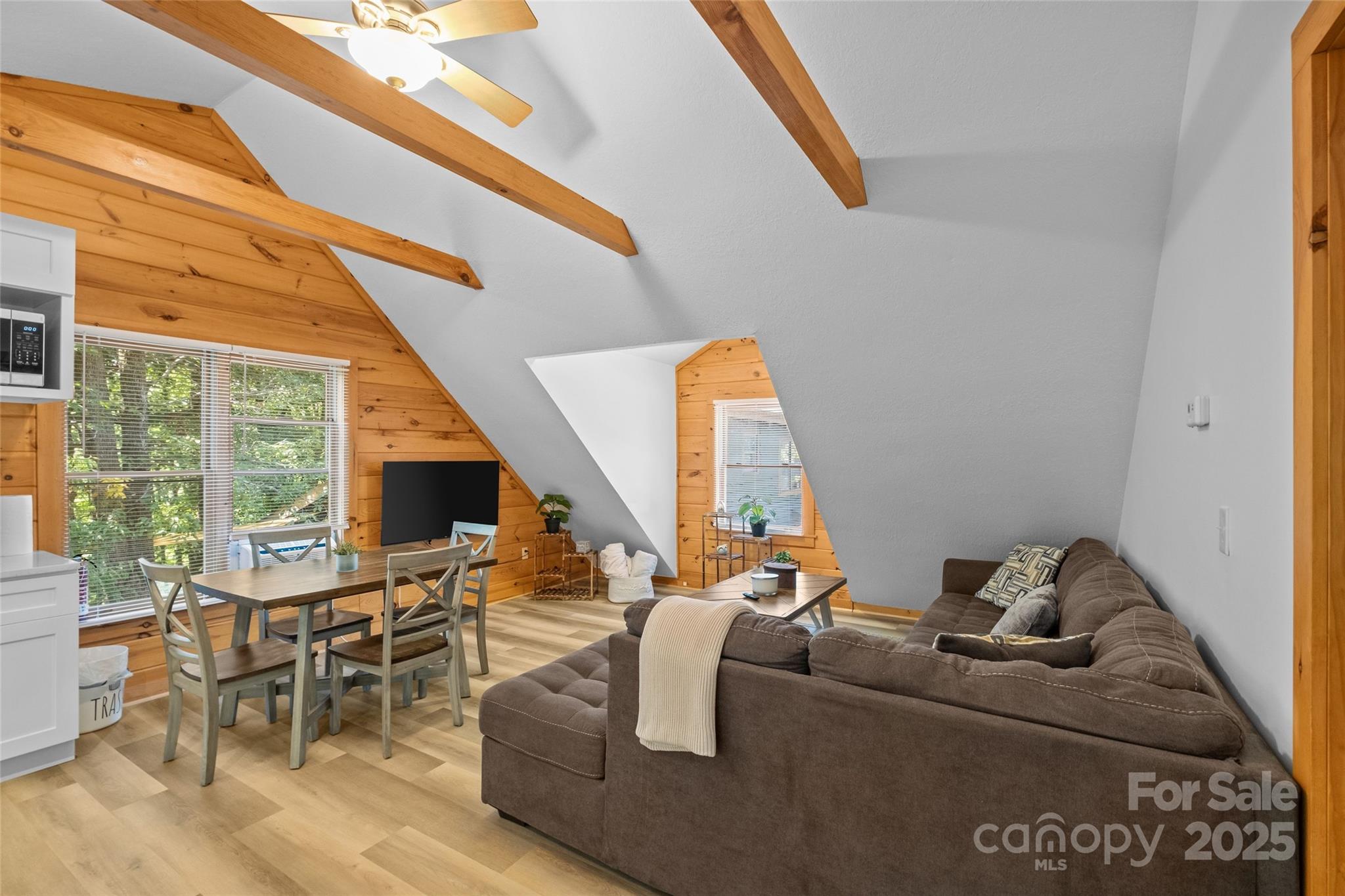 214&212 McKenzie Way