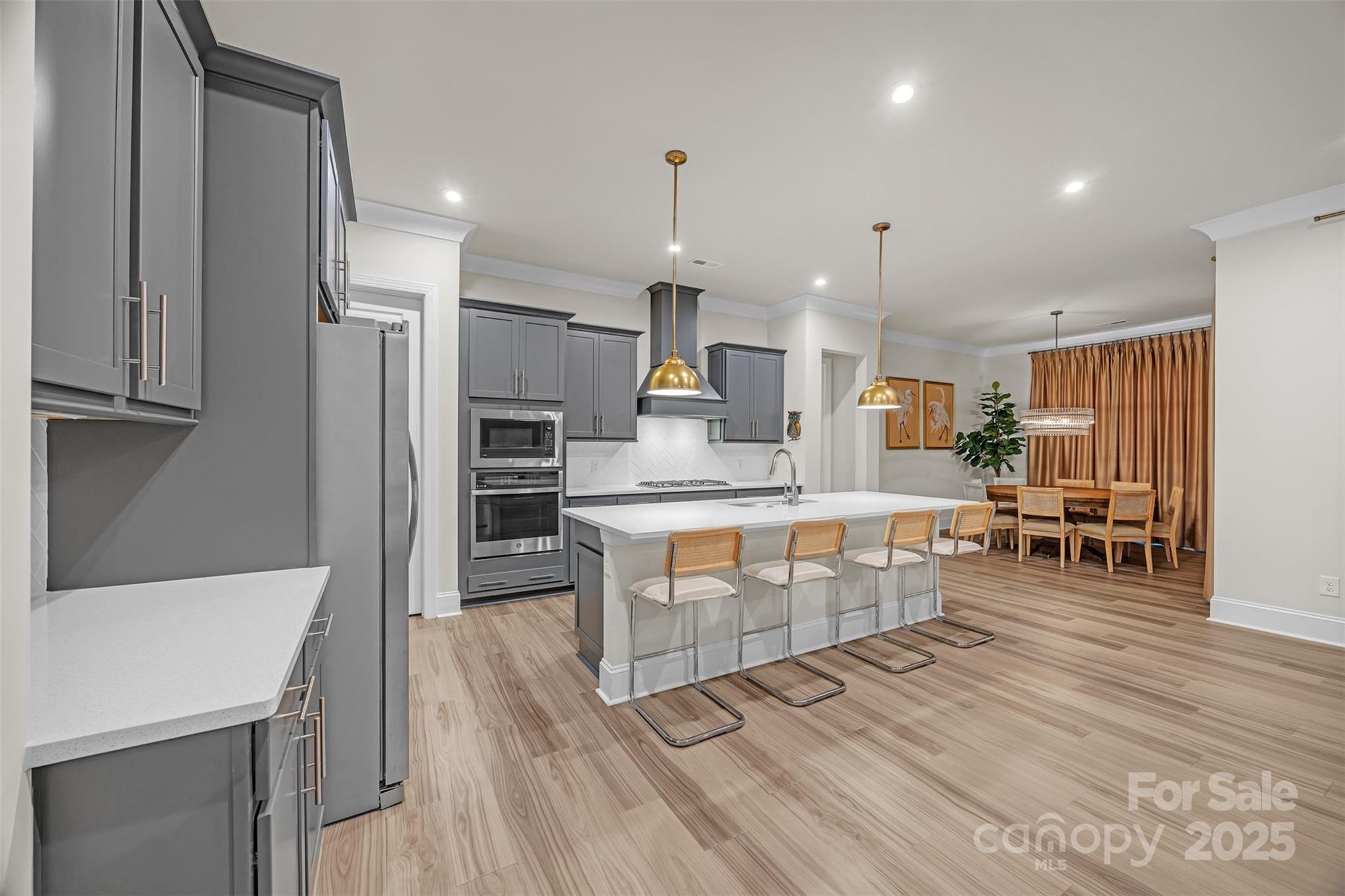 513 Meadow Ridge Drive