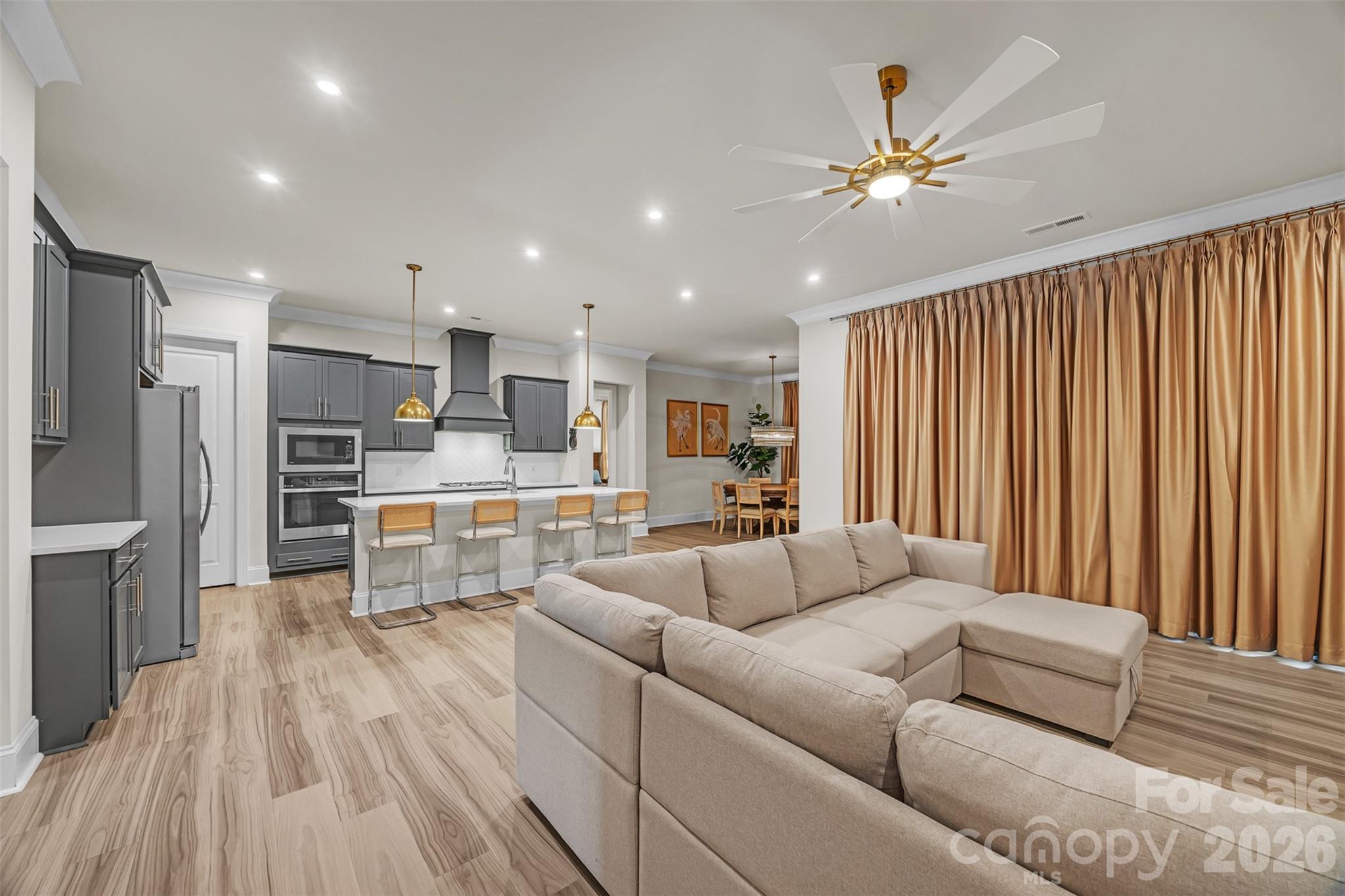 513 Meadow Ridge Drive