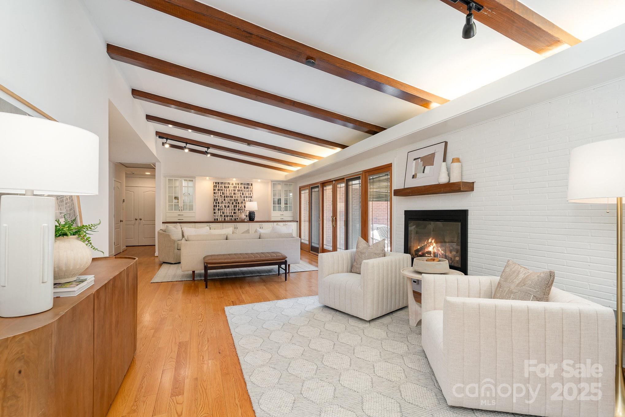 5424 Doncaster Drive
