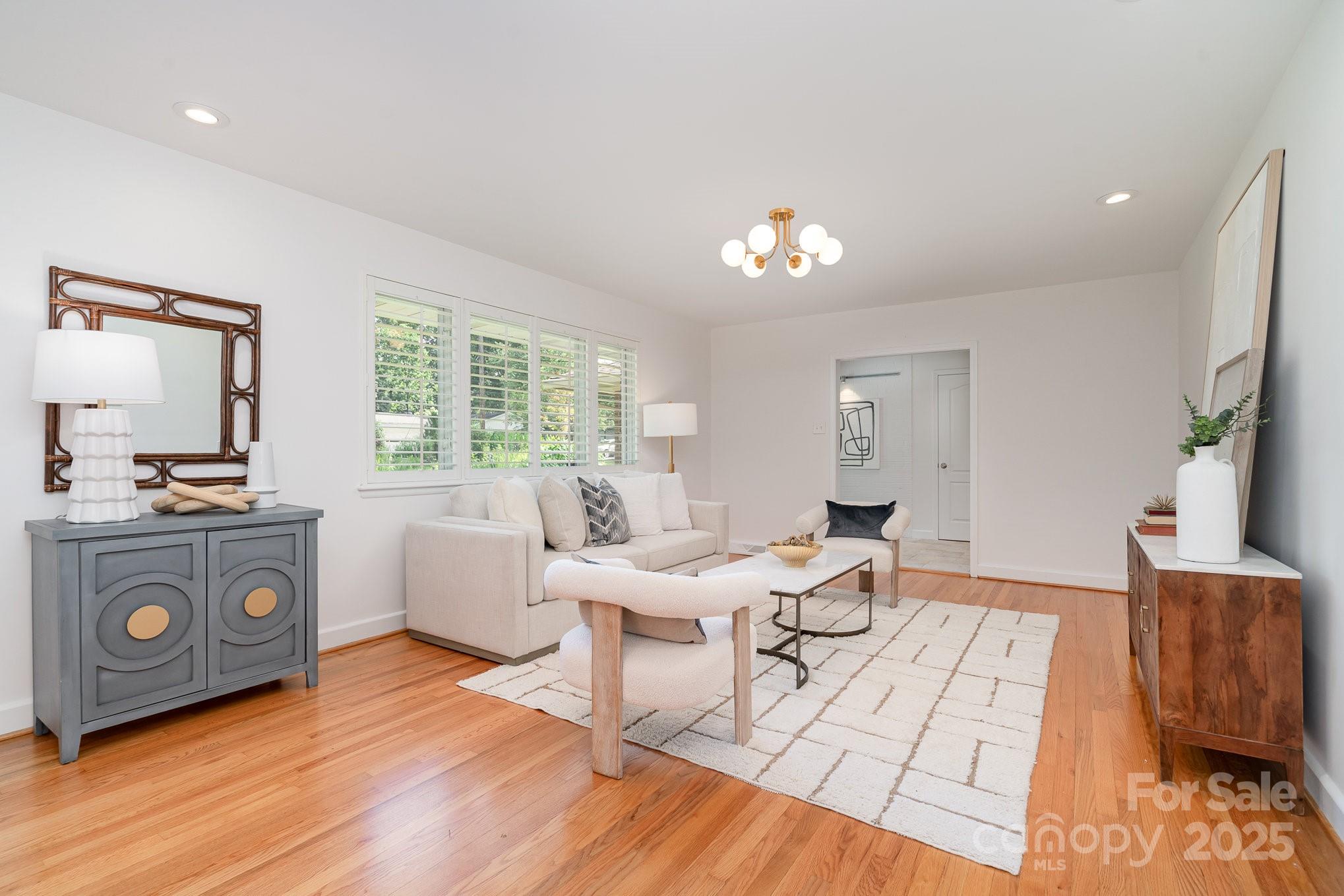 5424 Doncaster Drive
