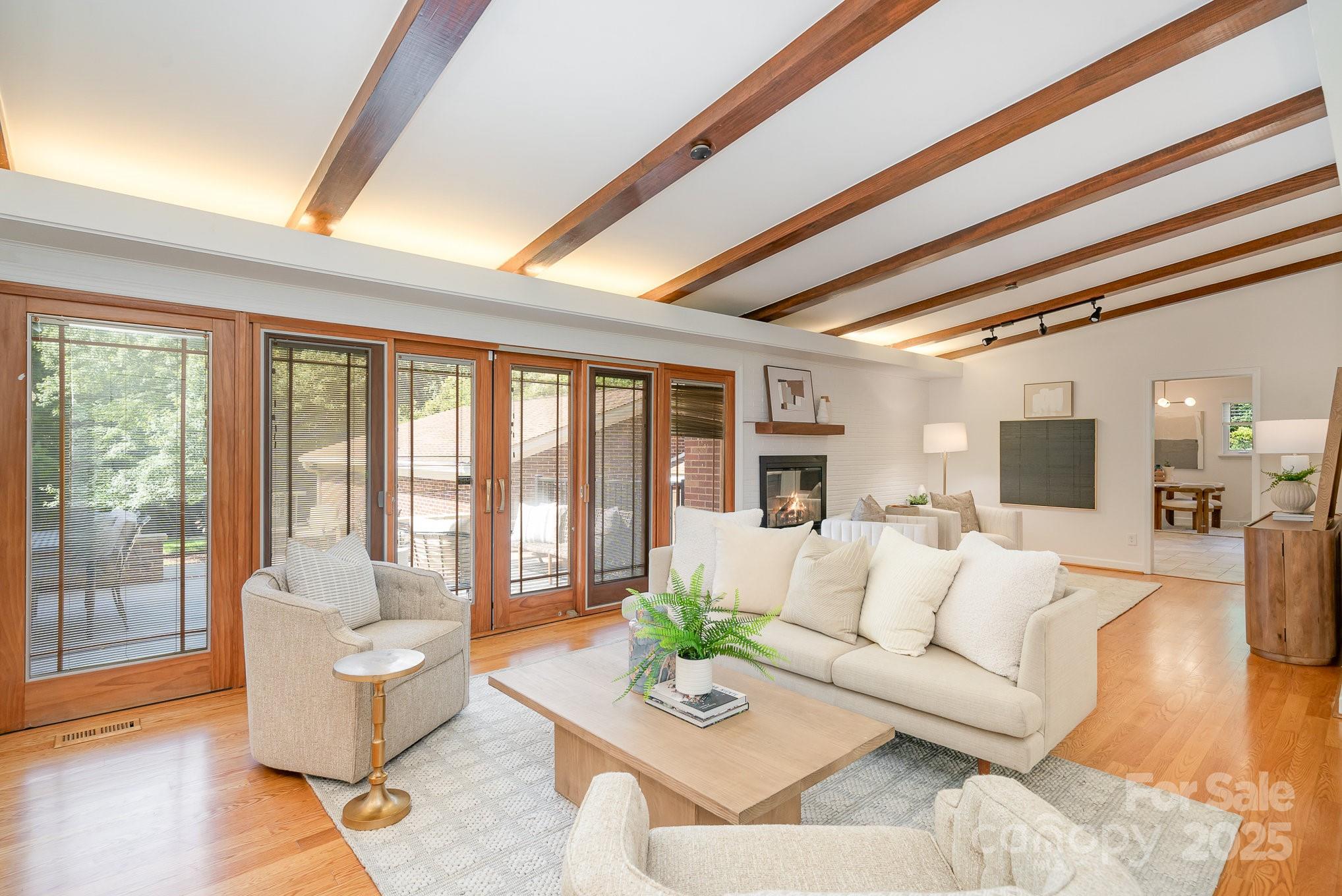 5424 Doncaster Drive