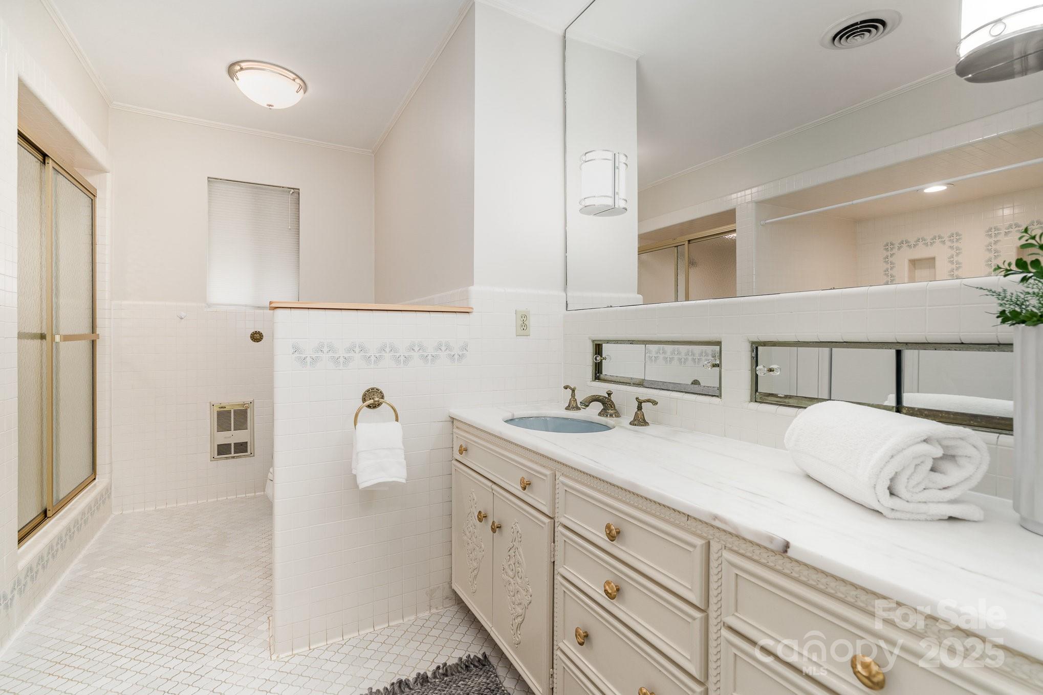 5424 Doncaster Drive