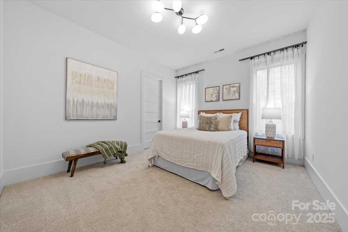 3304 Mar Vista Circle