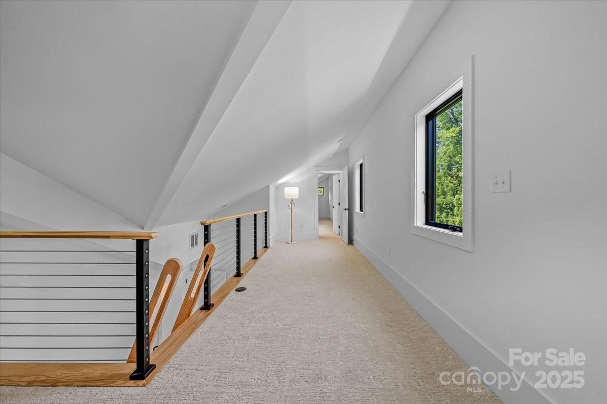 3304 Mar Vista Circle