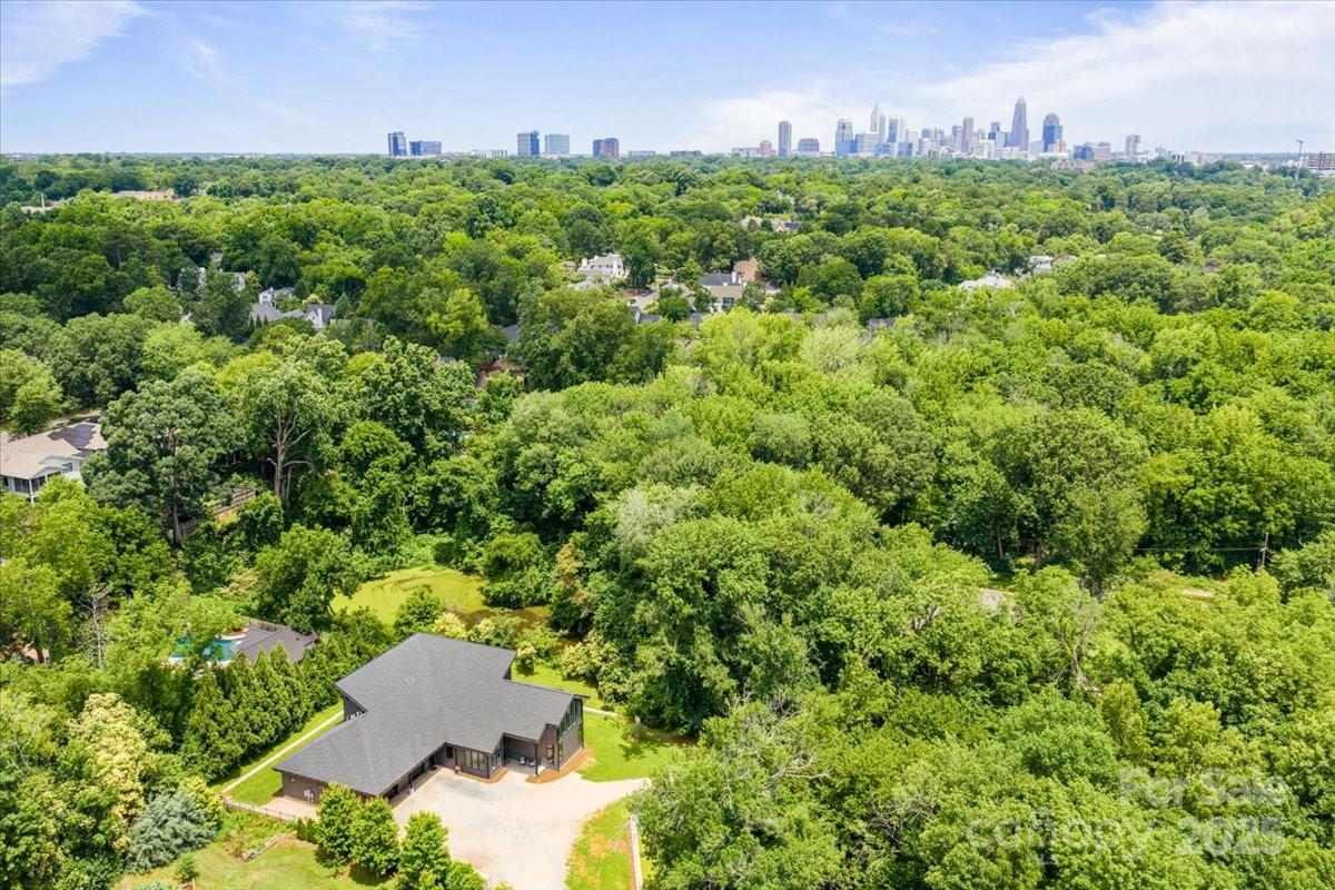 3304 Mar Vista Circle