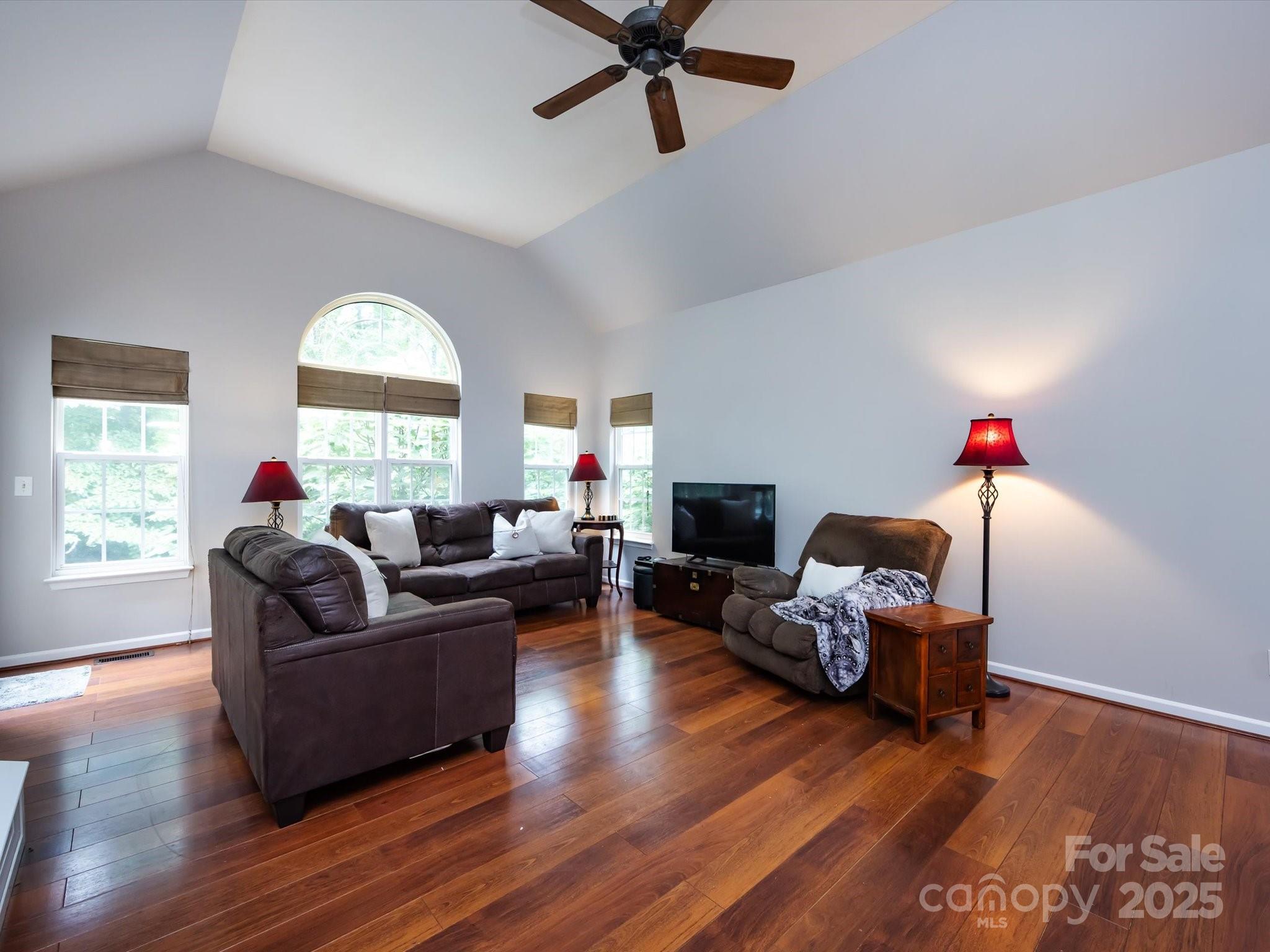 1423 Piper Court