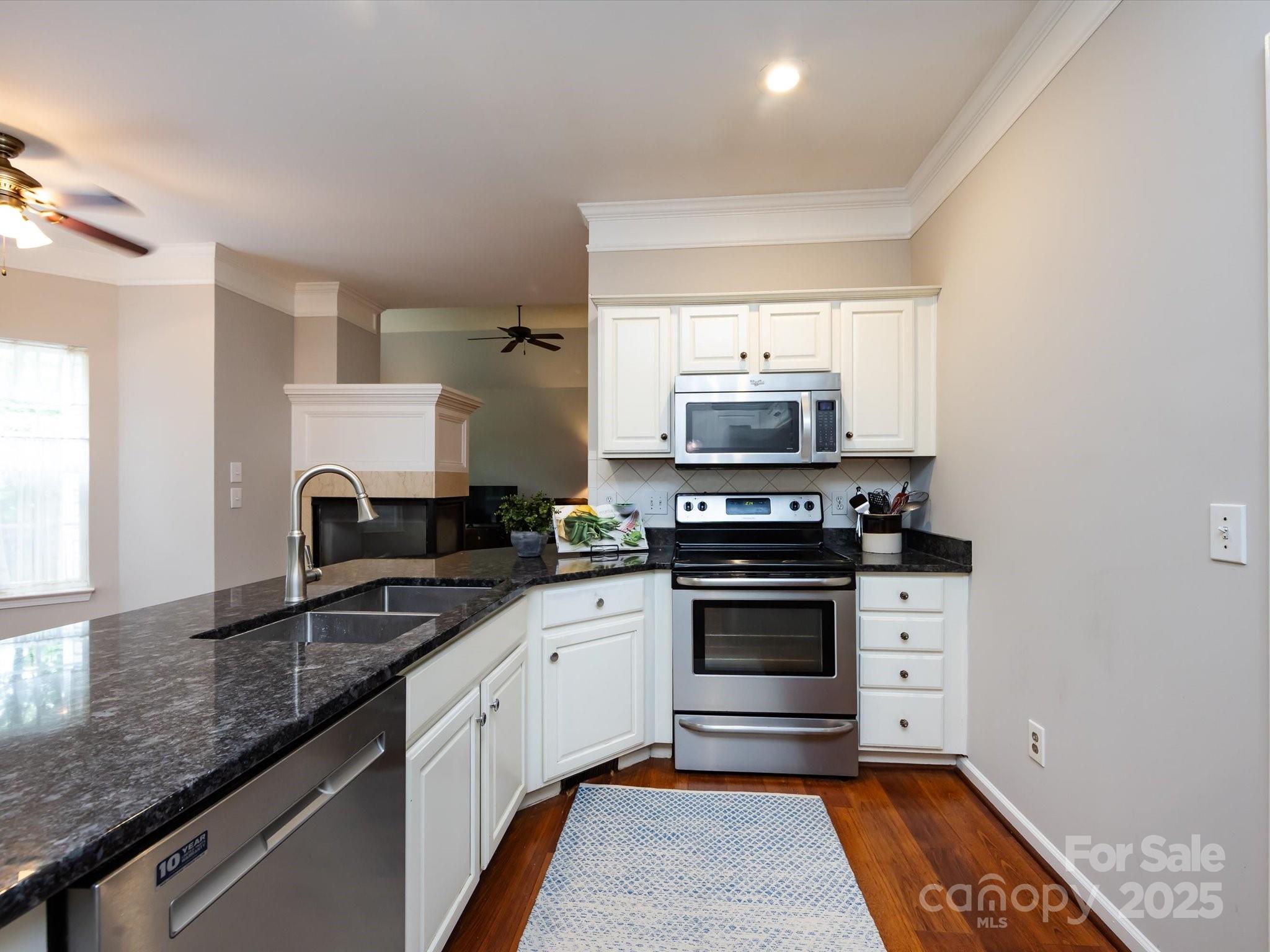 1423 Piper Court