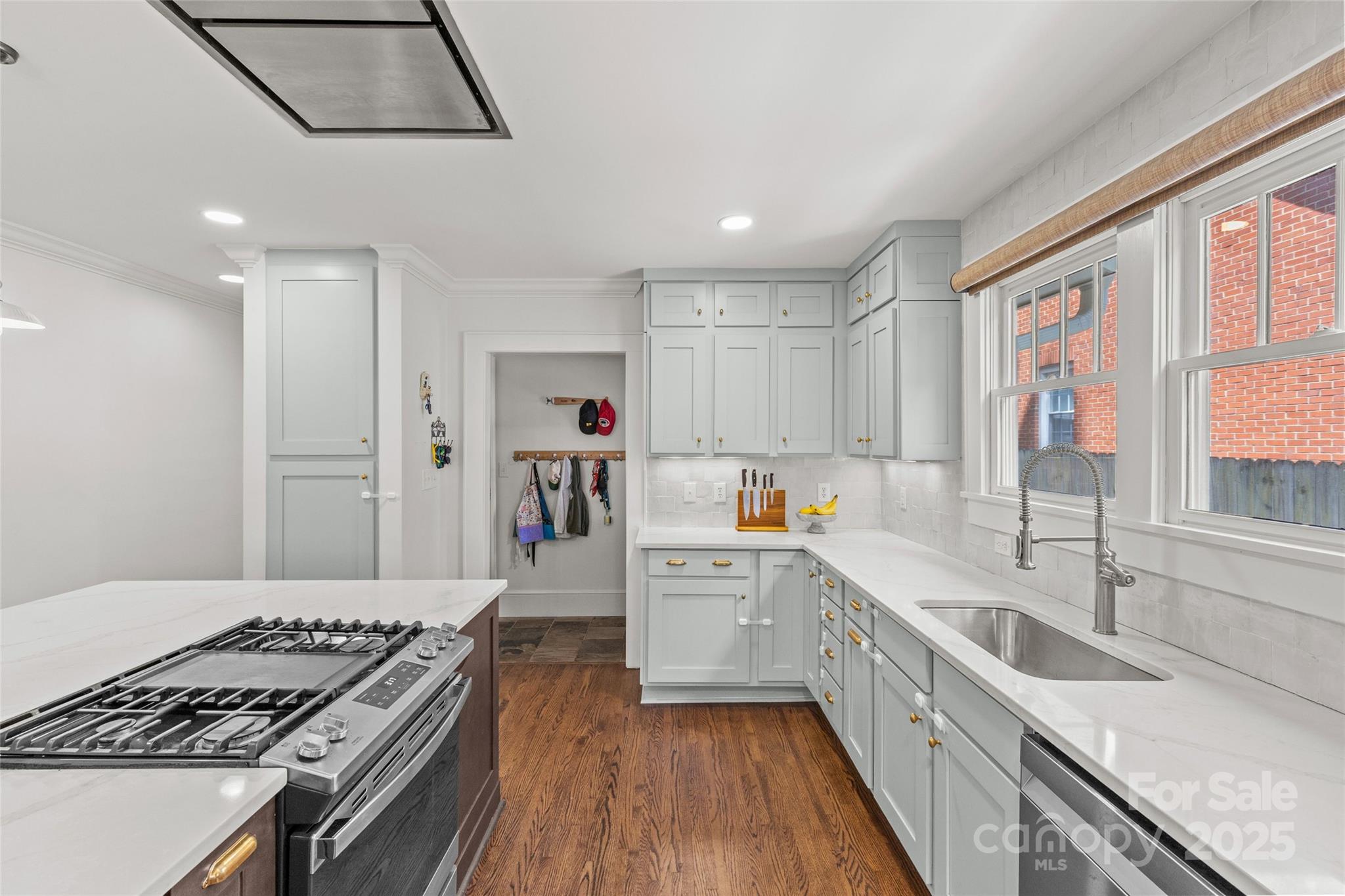 2112 Shenandoah Avenue