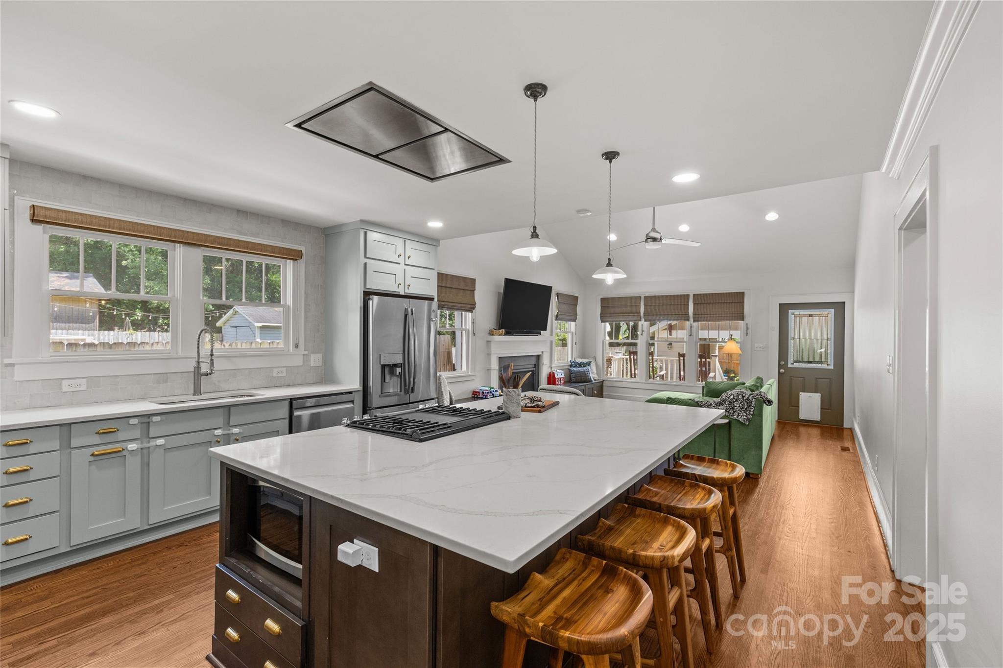 2112 Shenandoah Avenue