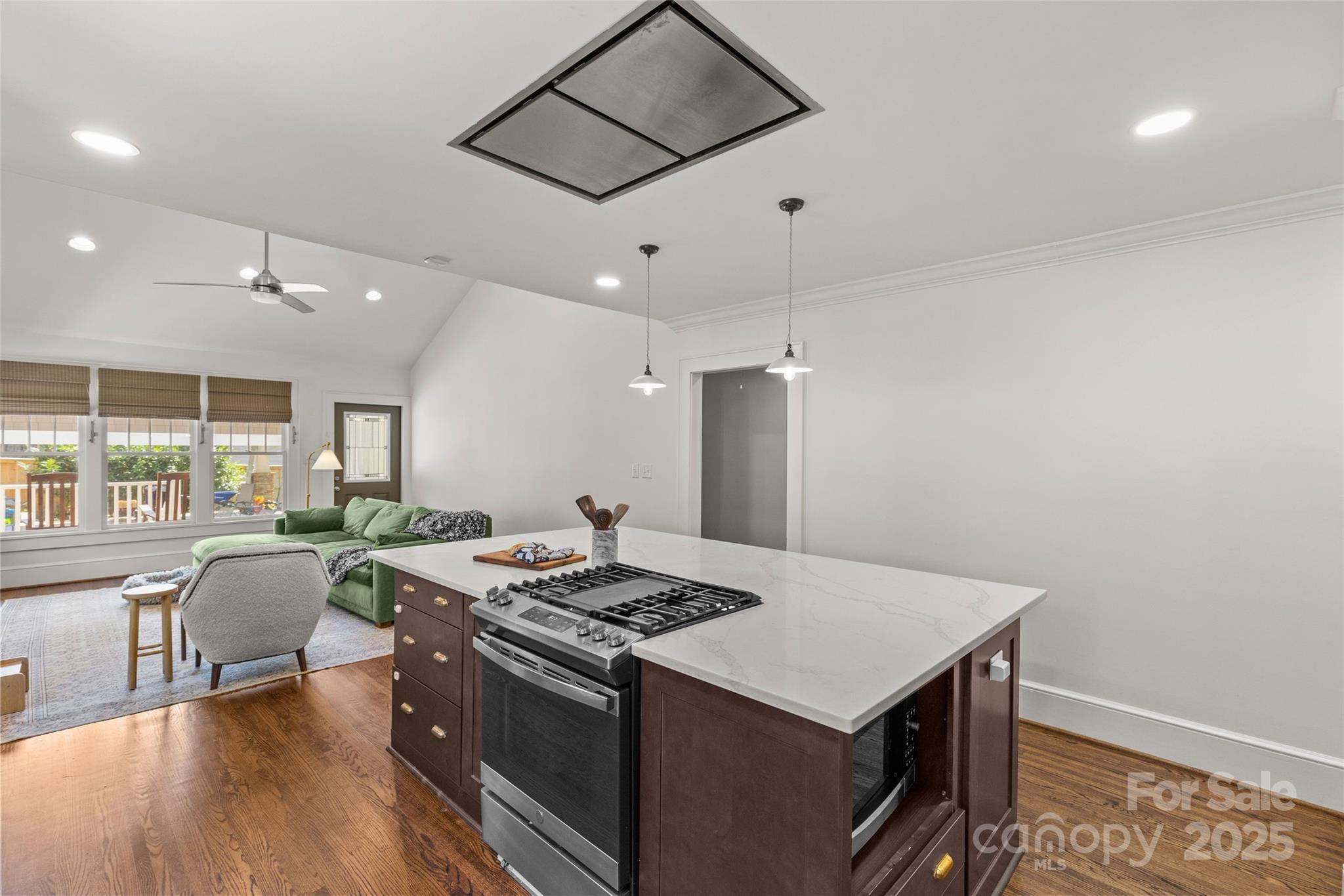 2112 Shenandoah Avenue