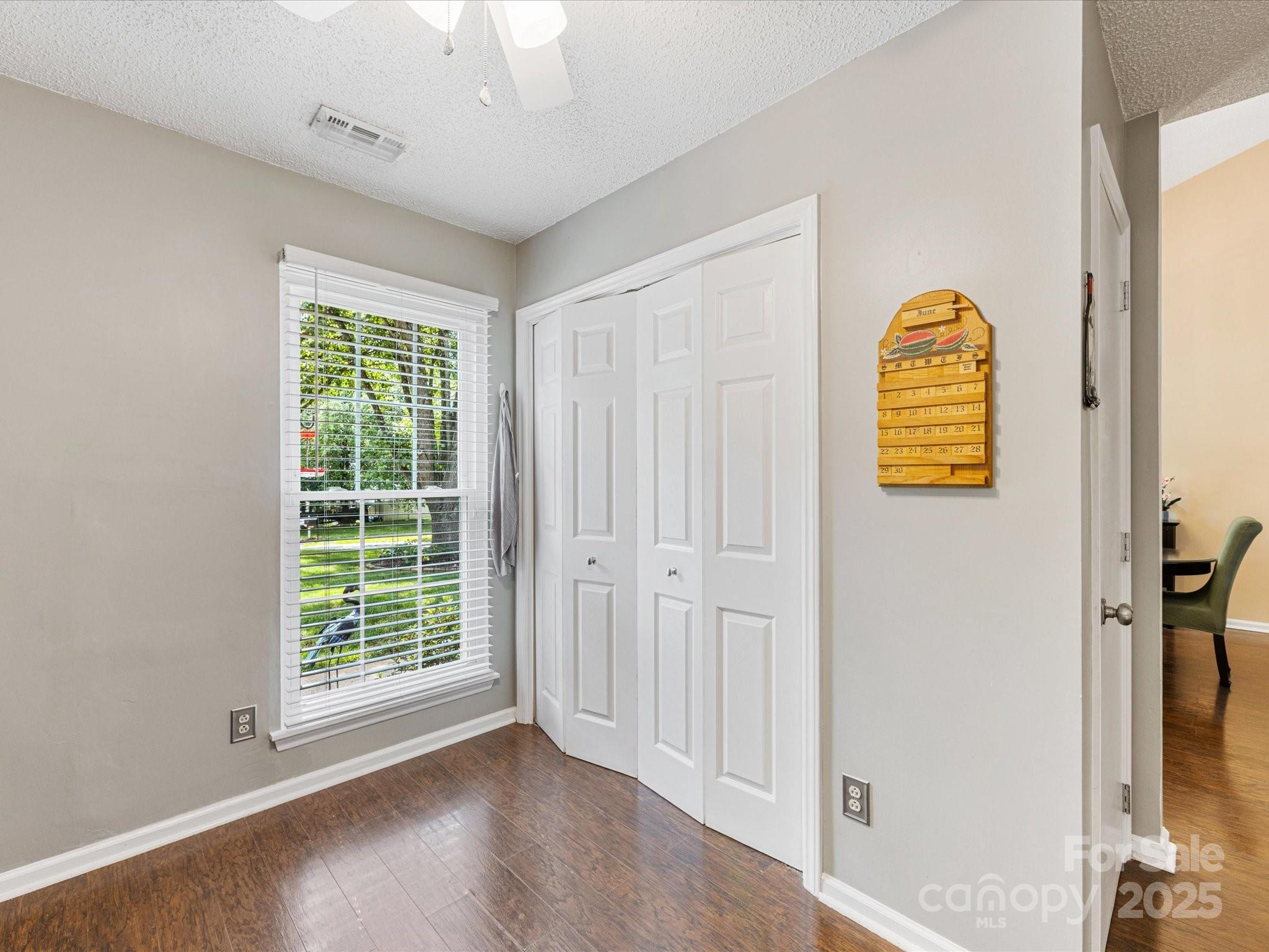 13600 Seastone Lane