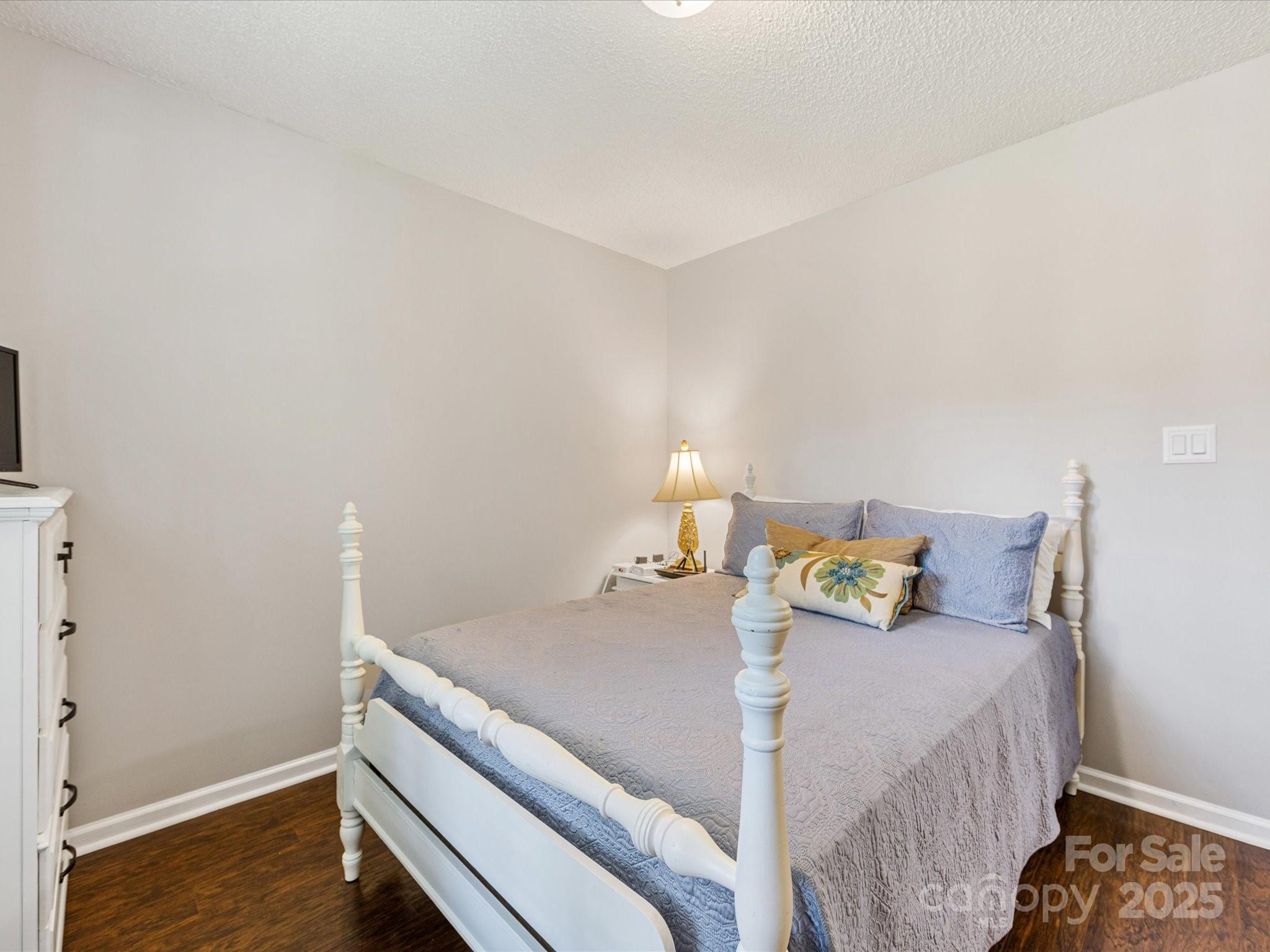 13600 Seastone Lane