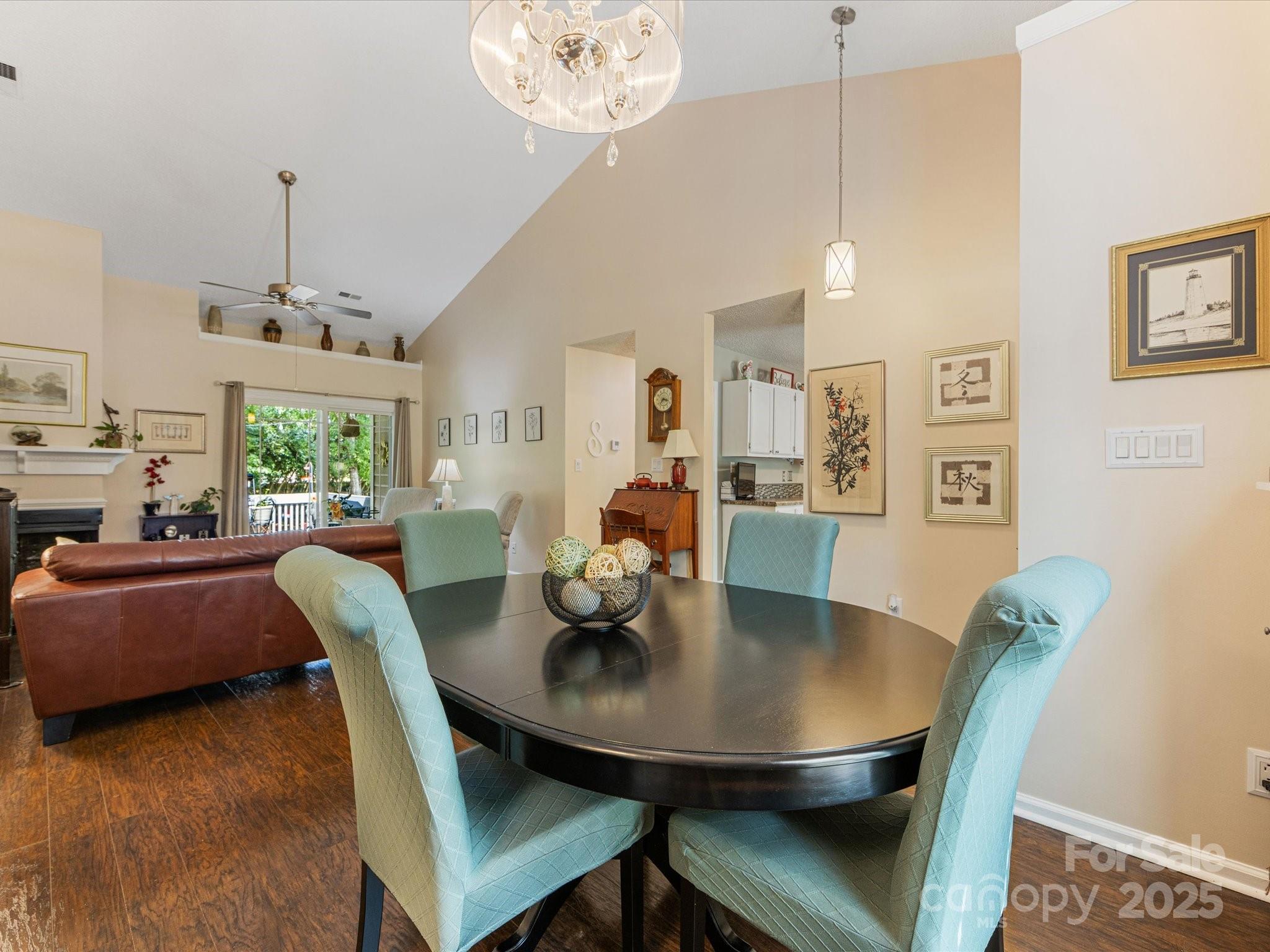 13600 Seastone Lane