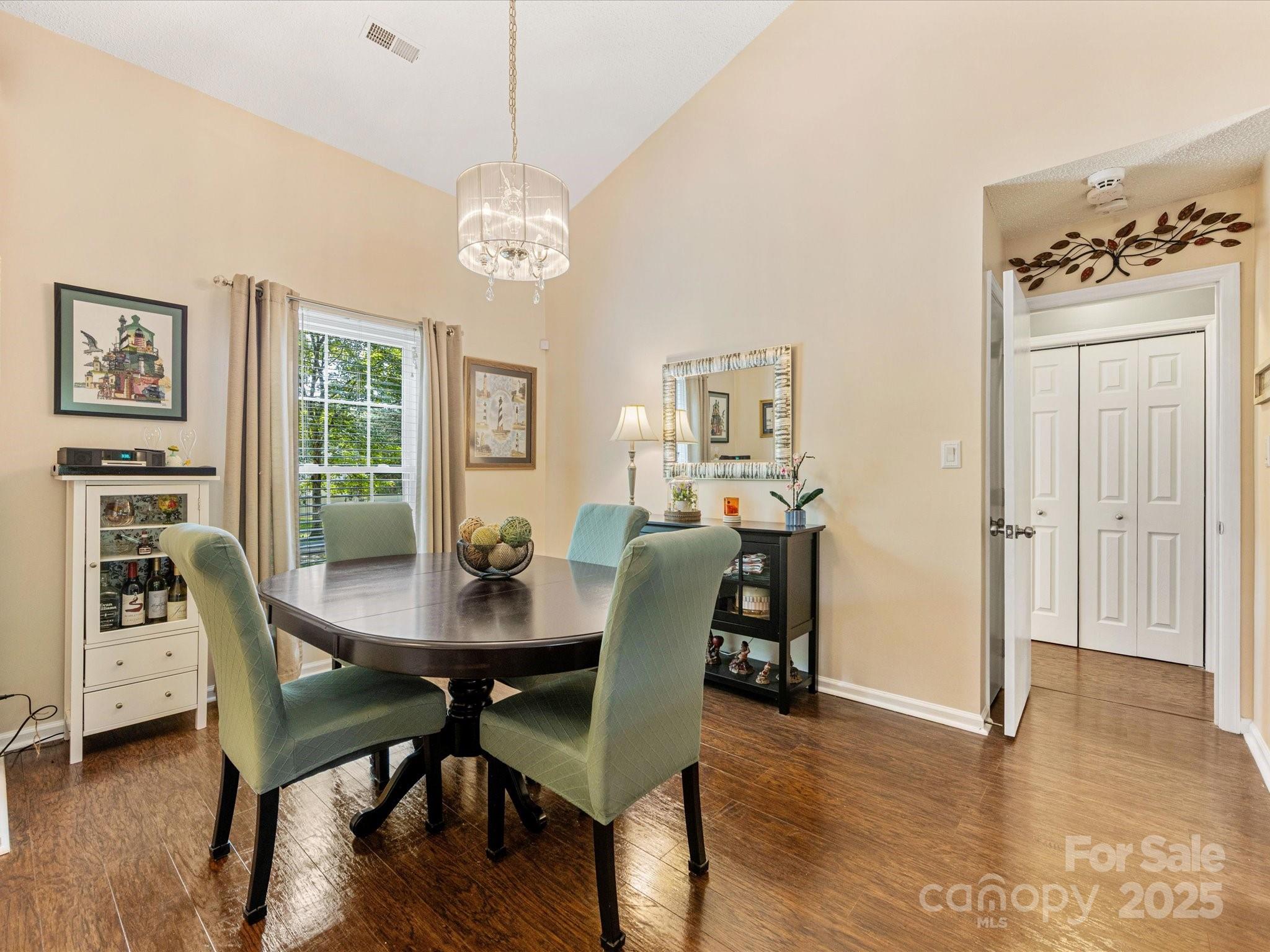 13600 Seastone Lane