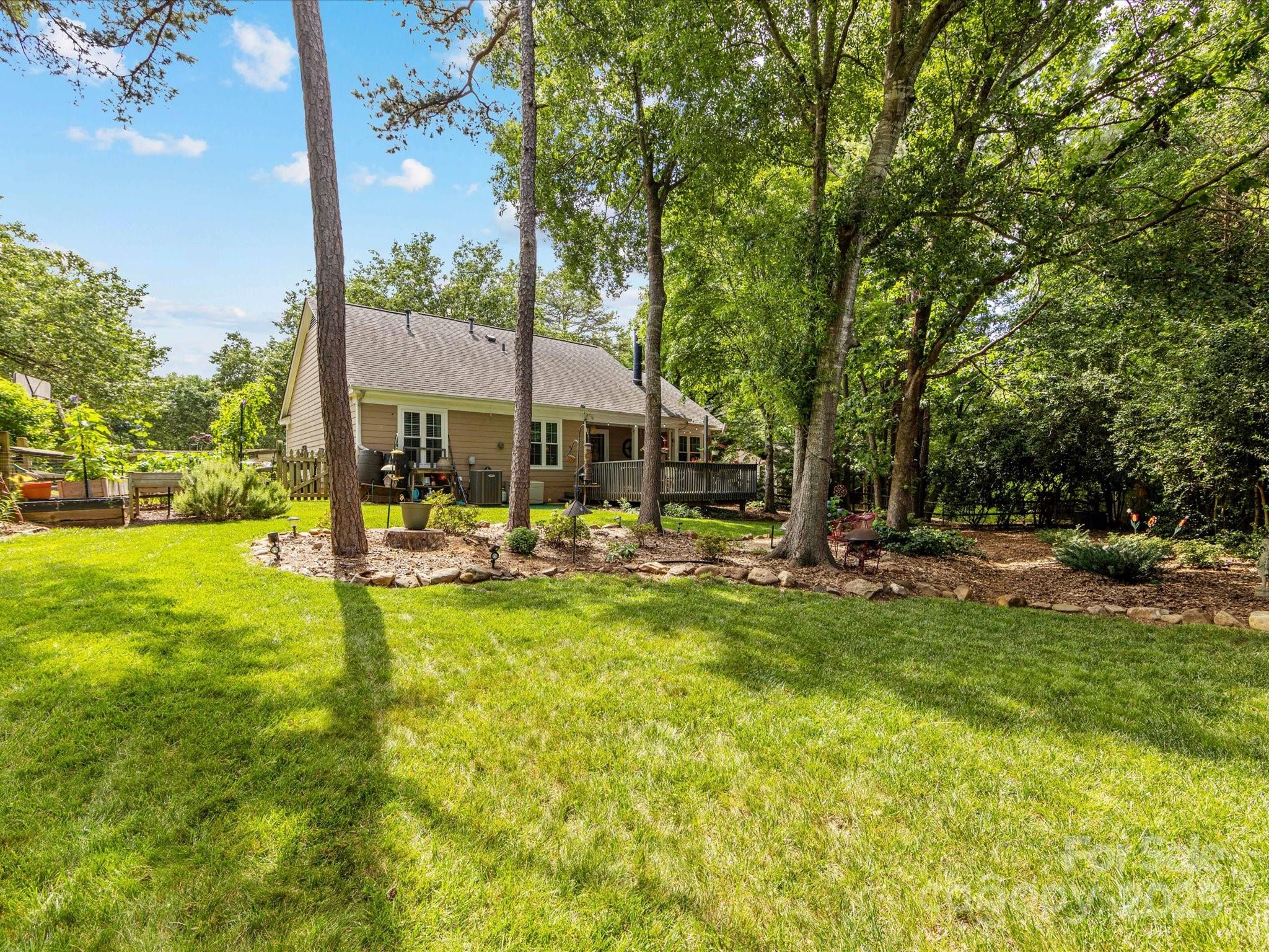 13600 Seastone Lane