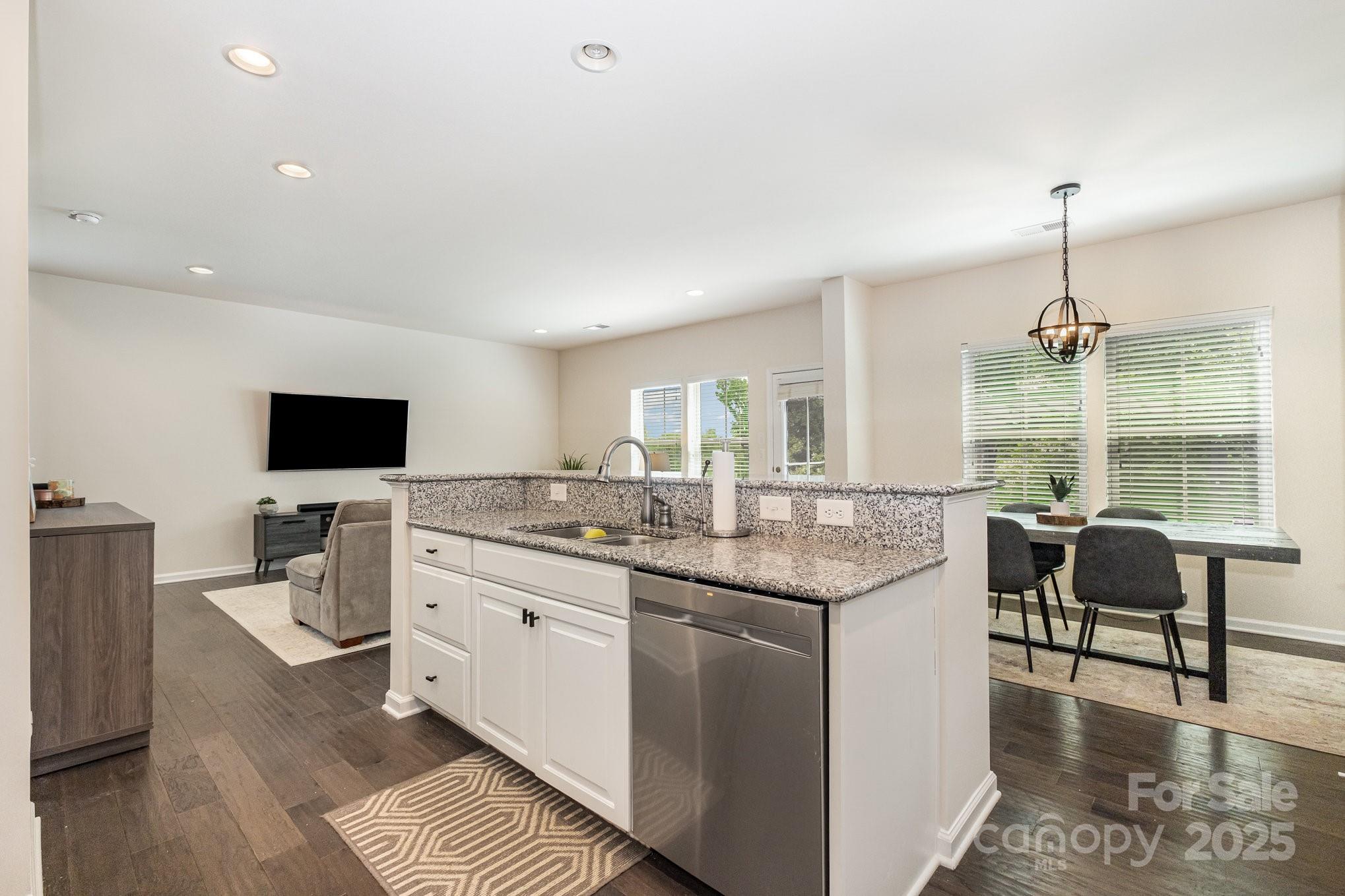 1825 Evergreen Drive