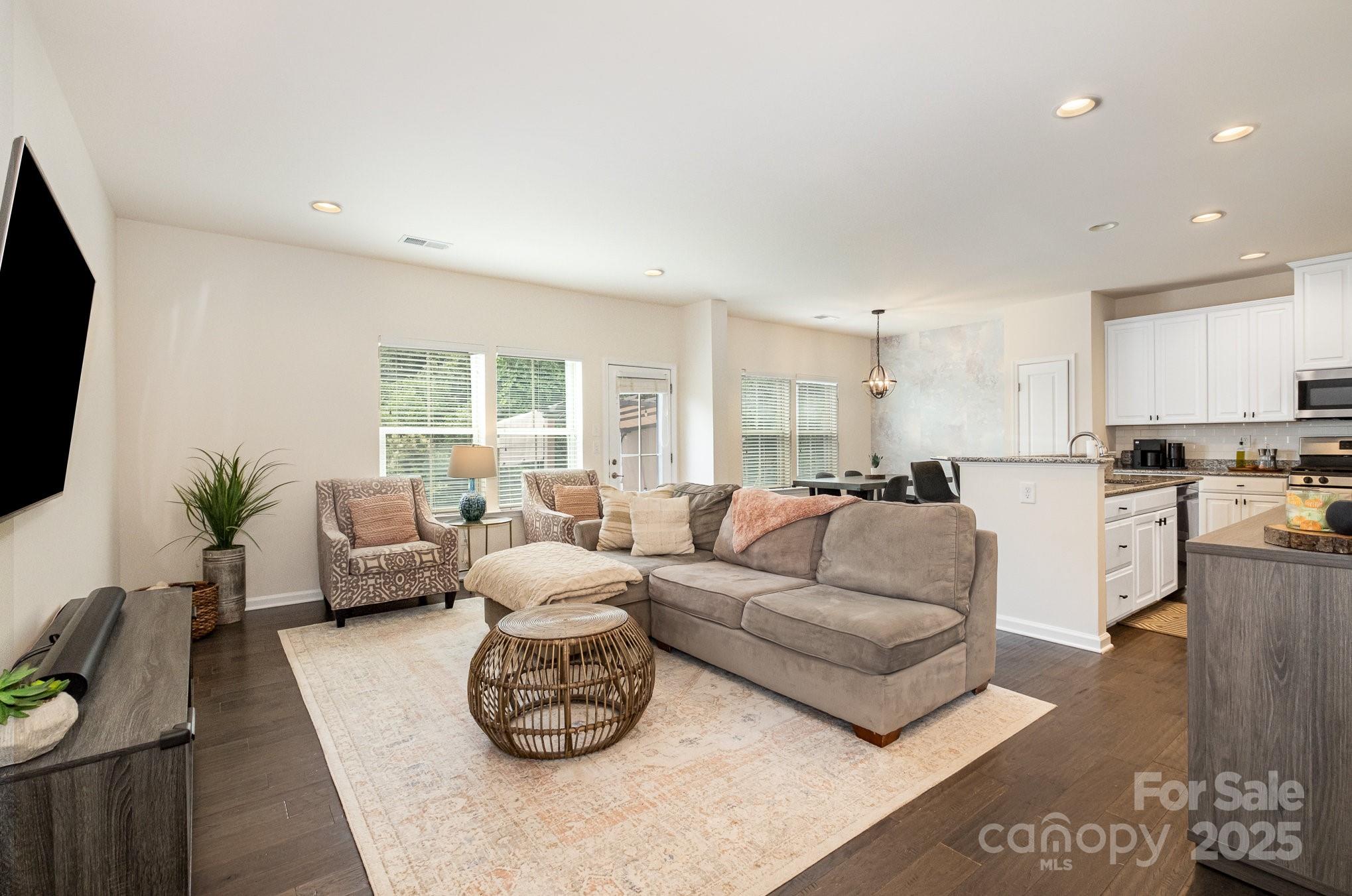 1825 Evergreen Drive