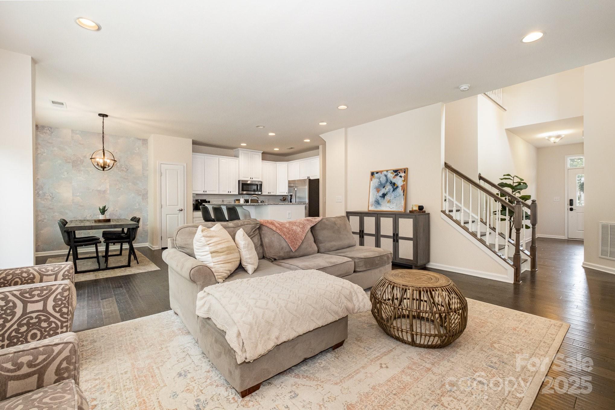 1825 Evergreen Drive