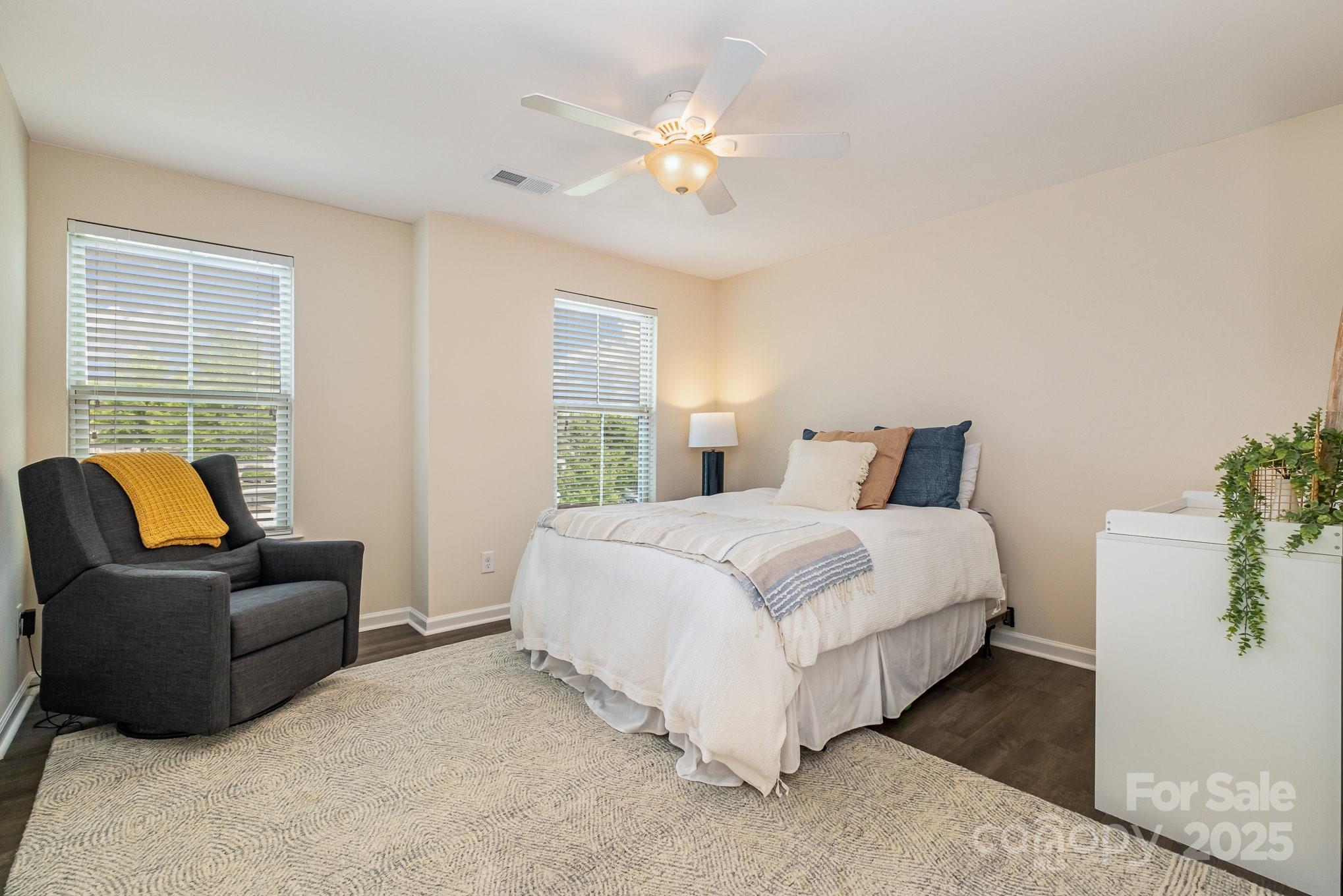 1825 Evergreen Drive